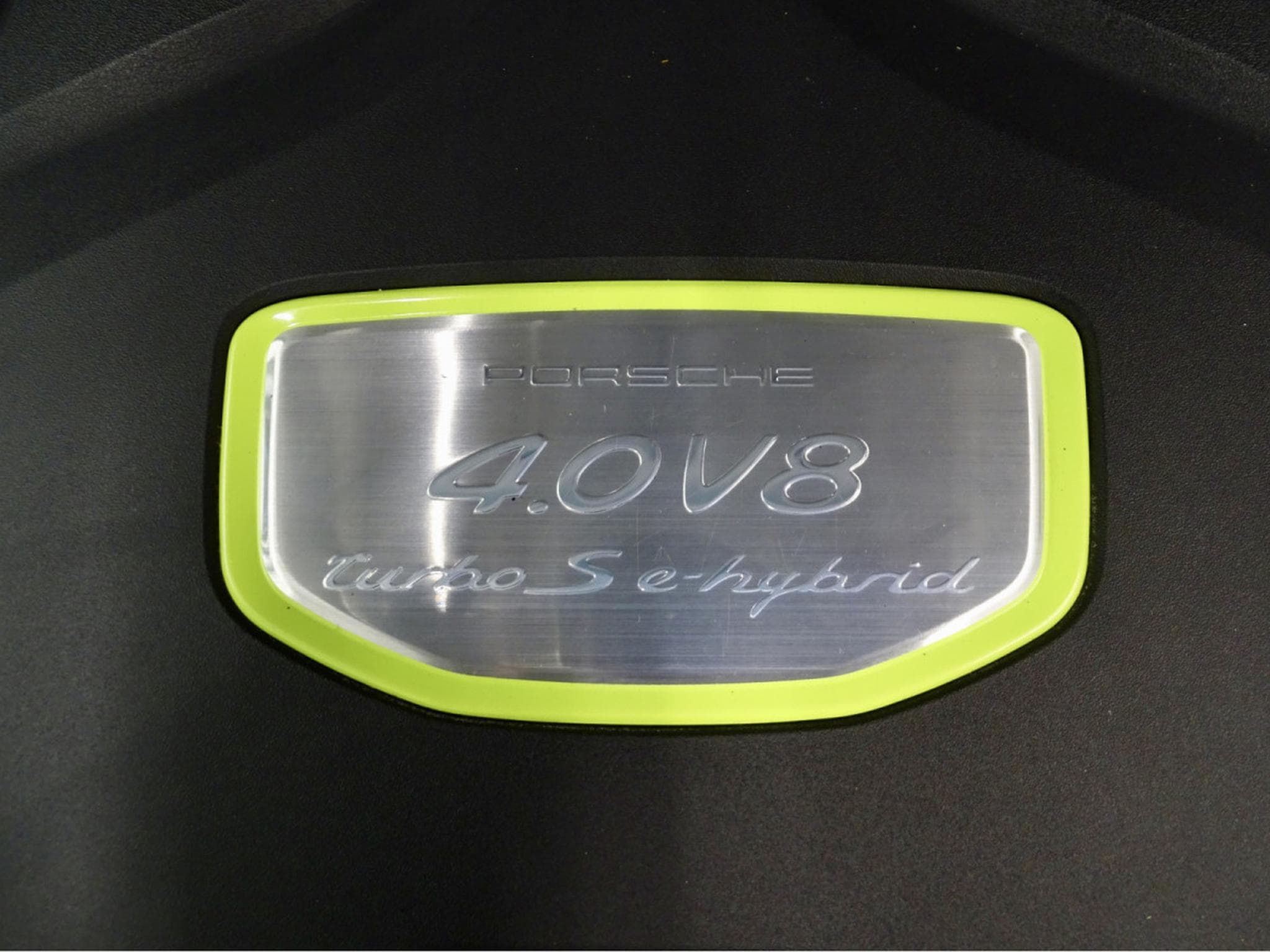 Porsche Cayenne COUPE TURBO S E-HYBRID KERAMIK SPORT PAKET PACK CHRONO (2020) - Foto 24