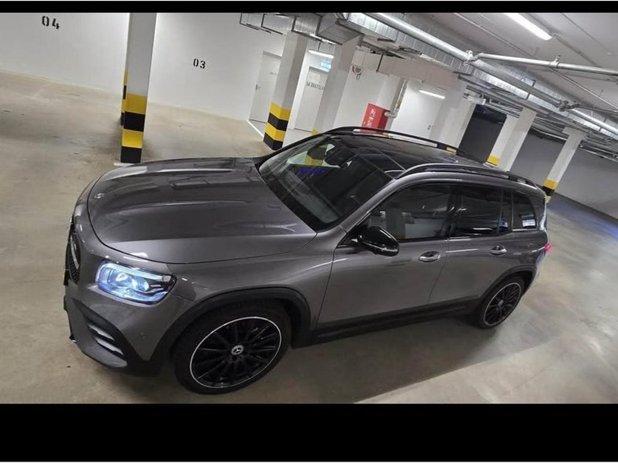 Mercedes GLB 200 AMG Line Night Pack (2020) - Photo 3