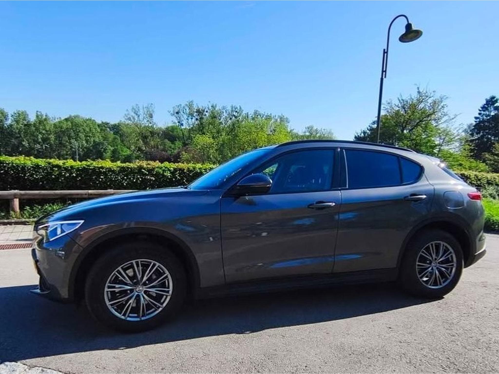 Alfa-Romeo Stelvio Super Q4 2,0 Turbo (2018) - Photo 2