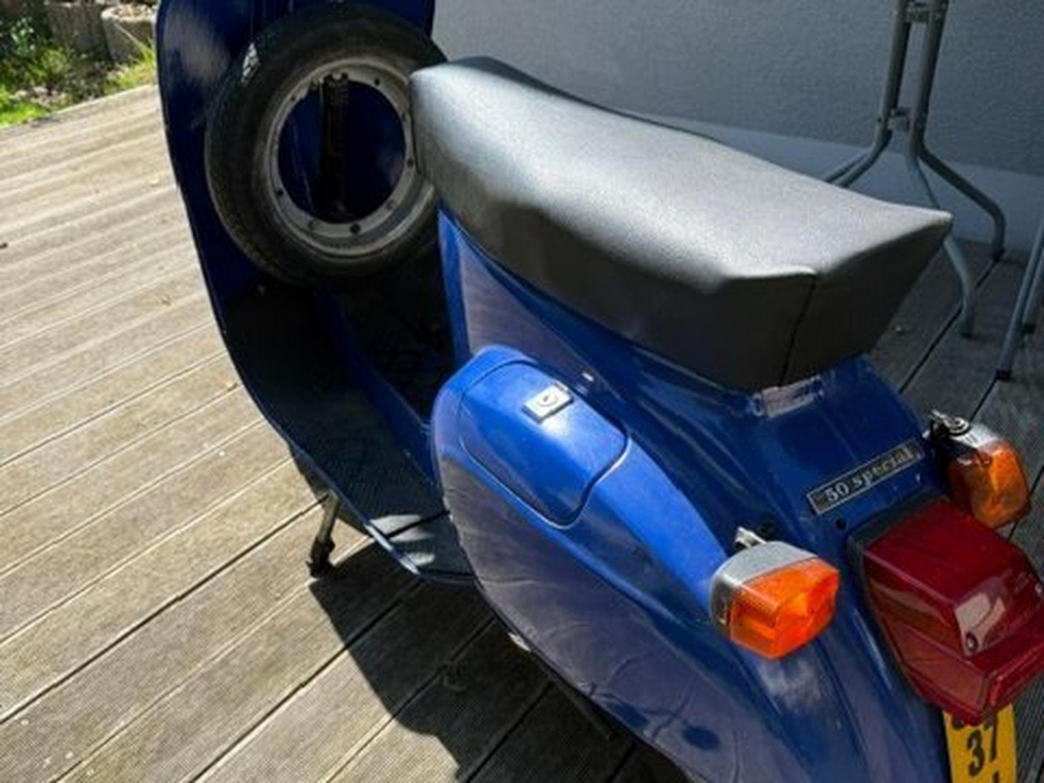 Vespa 50 Special a restaurer (1982) - Photo 2