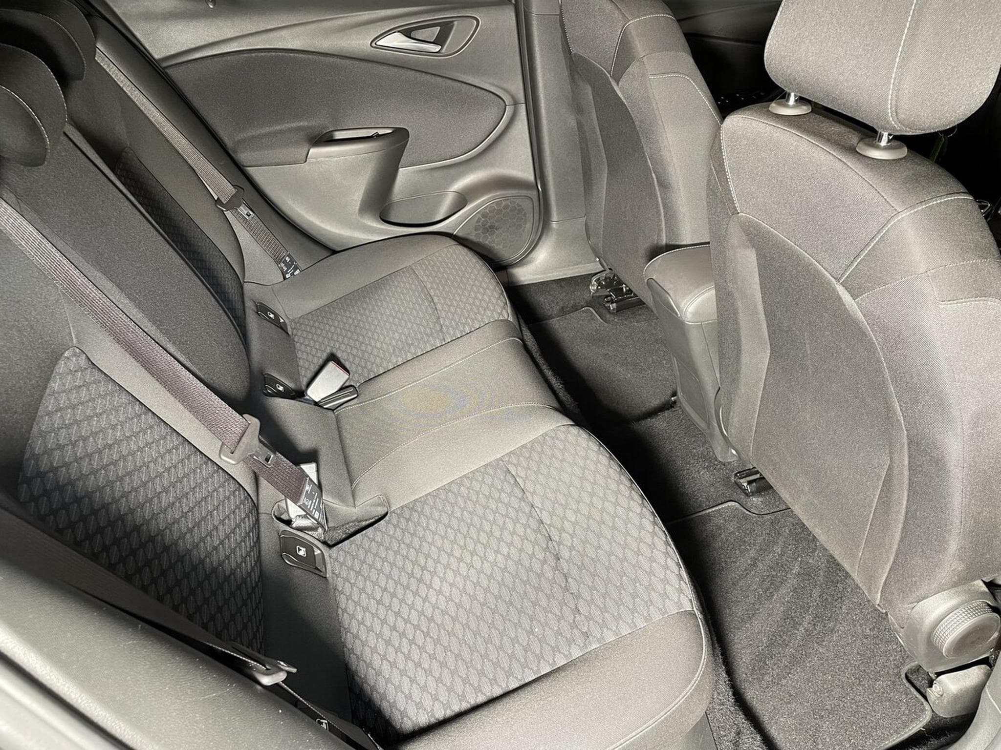 Opel Astra 1.5 D 105 CV EDITION GPS (2020) - Photo 14