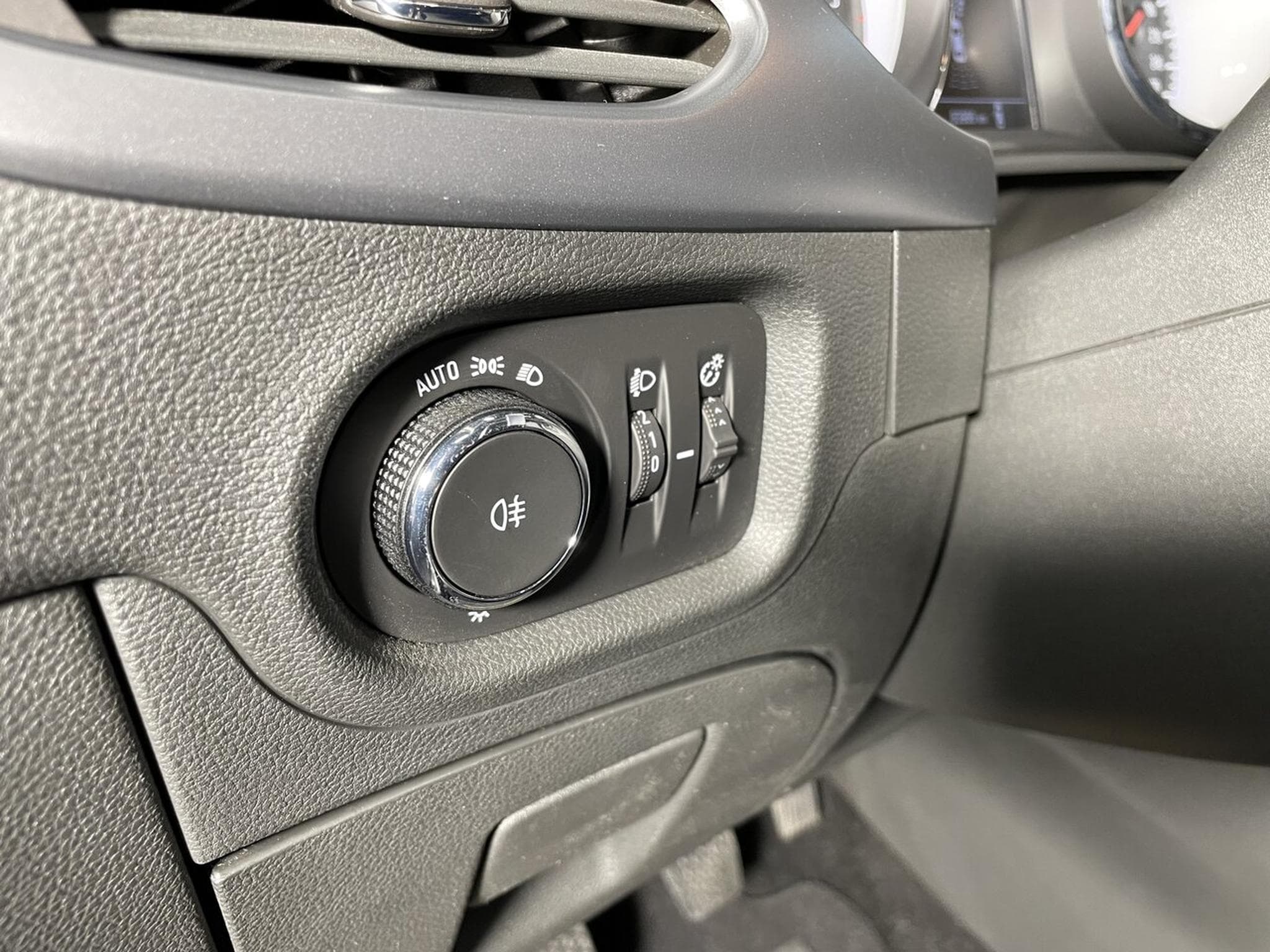 Opel Astra 1.5 D 105 CV EDITION GPS (2020) - Photo 9