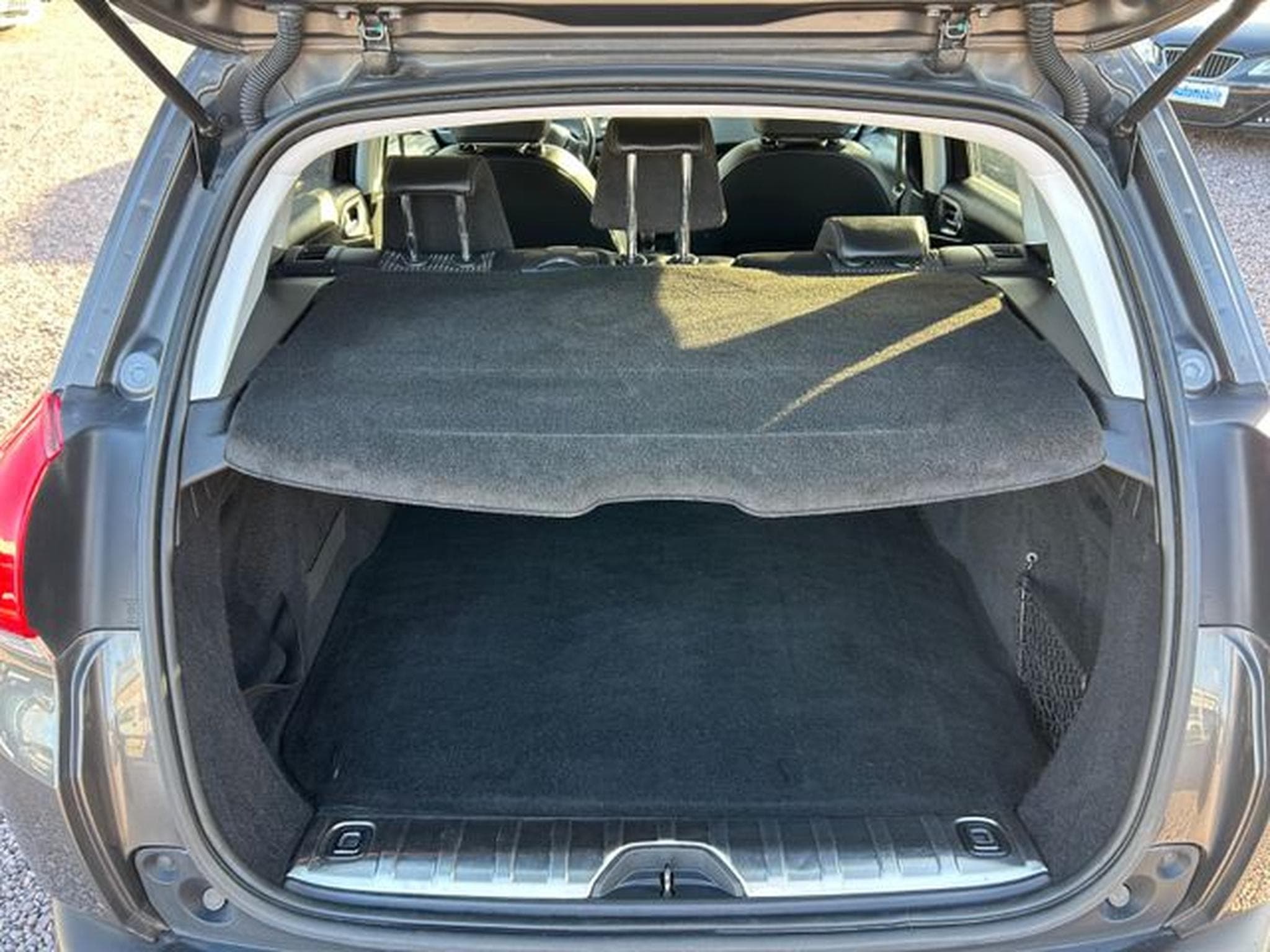 Peugeot 2008 2008 Allure *Navi*Teilleder*SHZ*LED*Euro6* (2016) - Photo 14