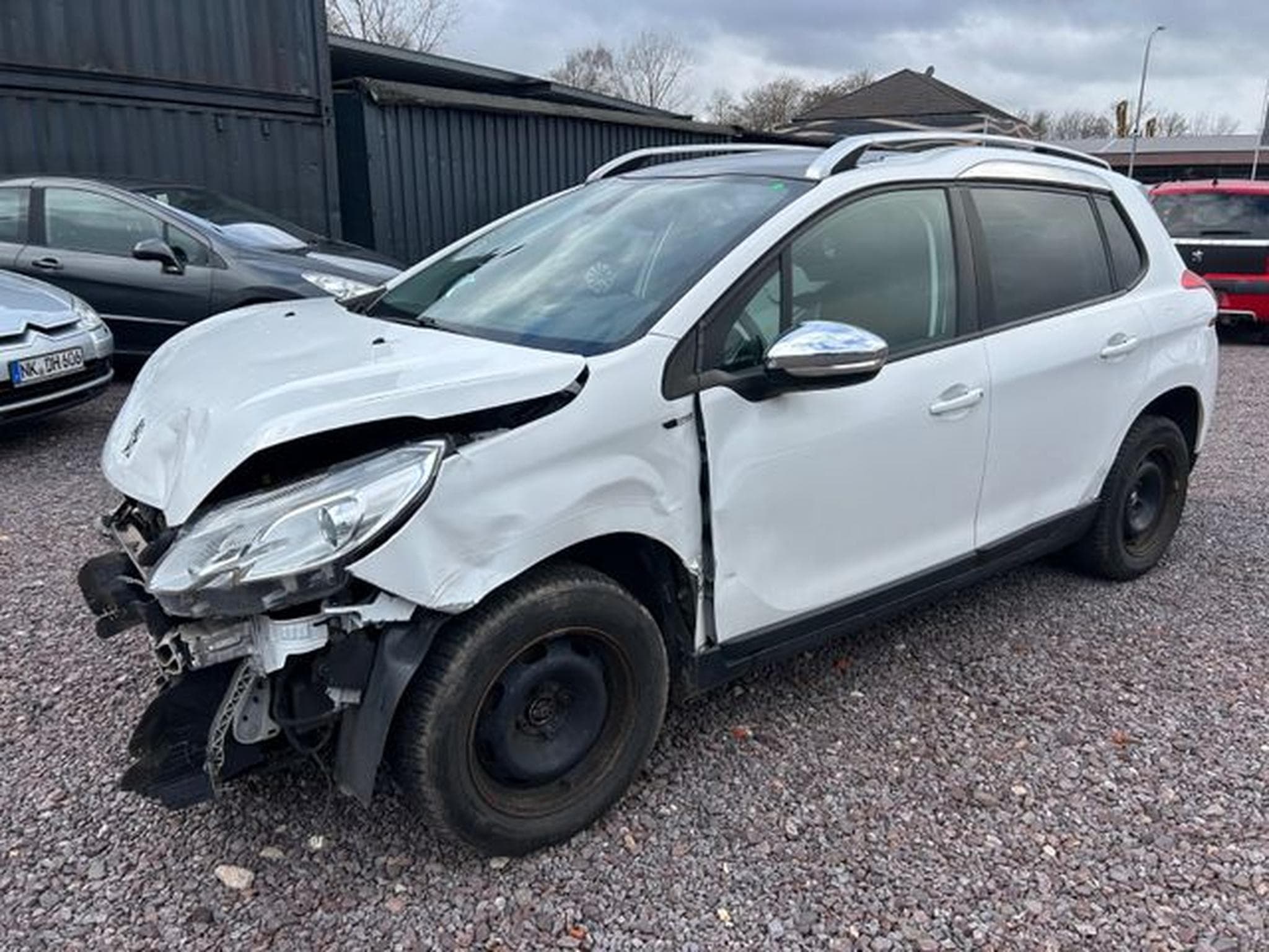 Peugeot 2008 2008 Style *Unfall Frontschaden* (2015) - Photo 1