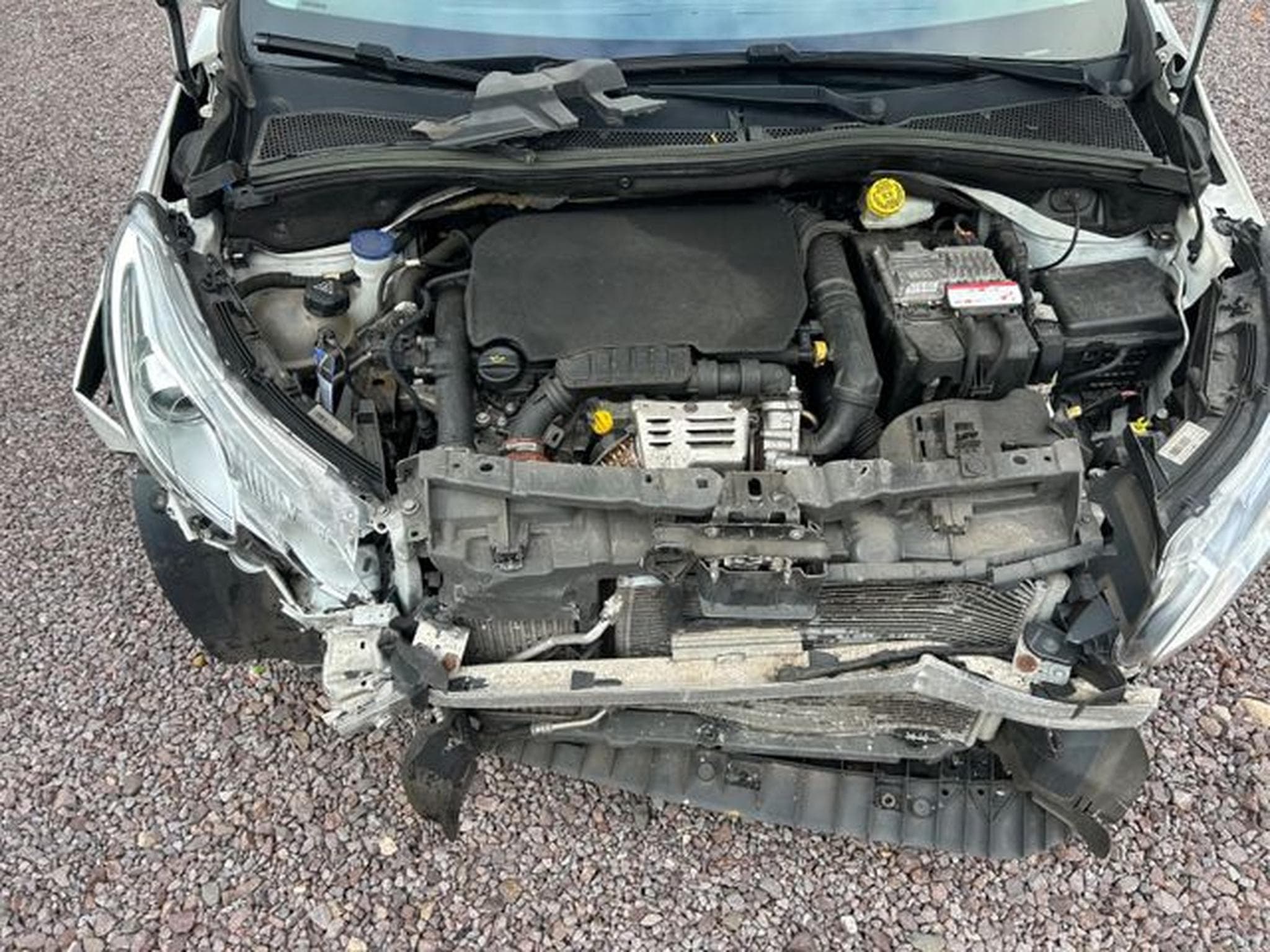 Peugeot 2008 2008 Style *Unfall Frontschaden* (2015) - Photo 12