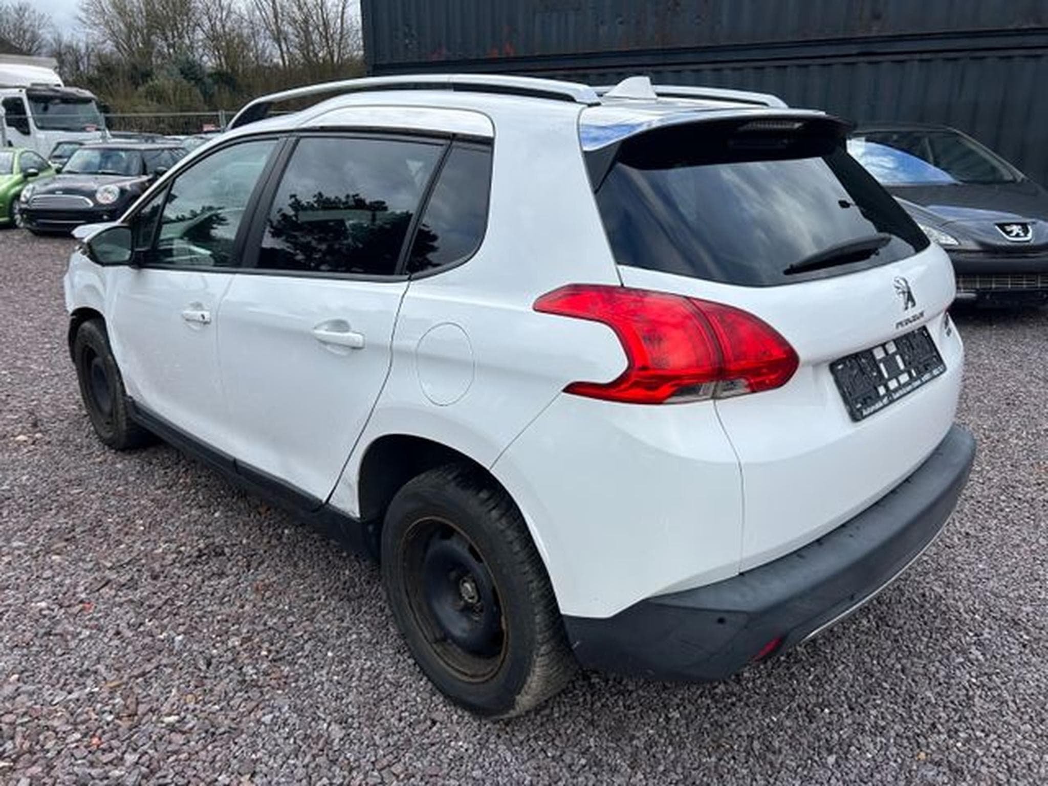 Peugeot 2008 2008 Style *Unfall Frontschaden* (2015) - Photo 6