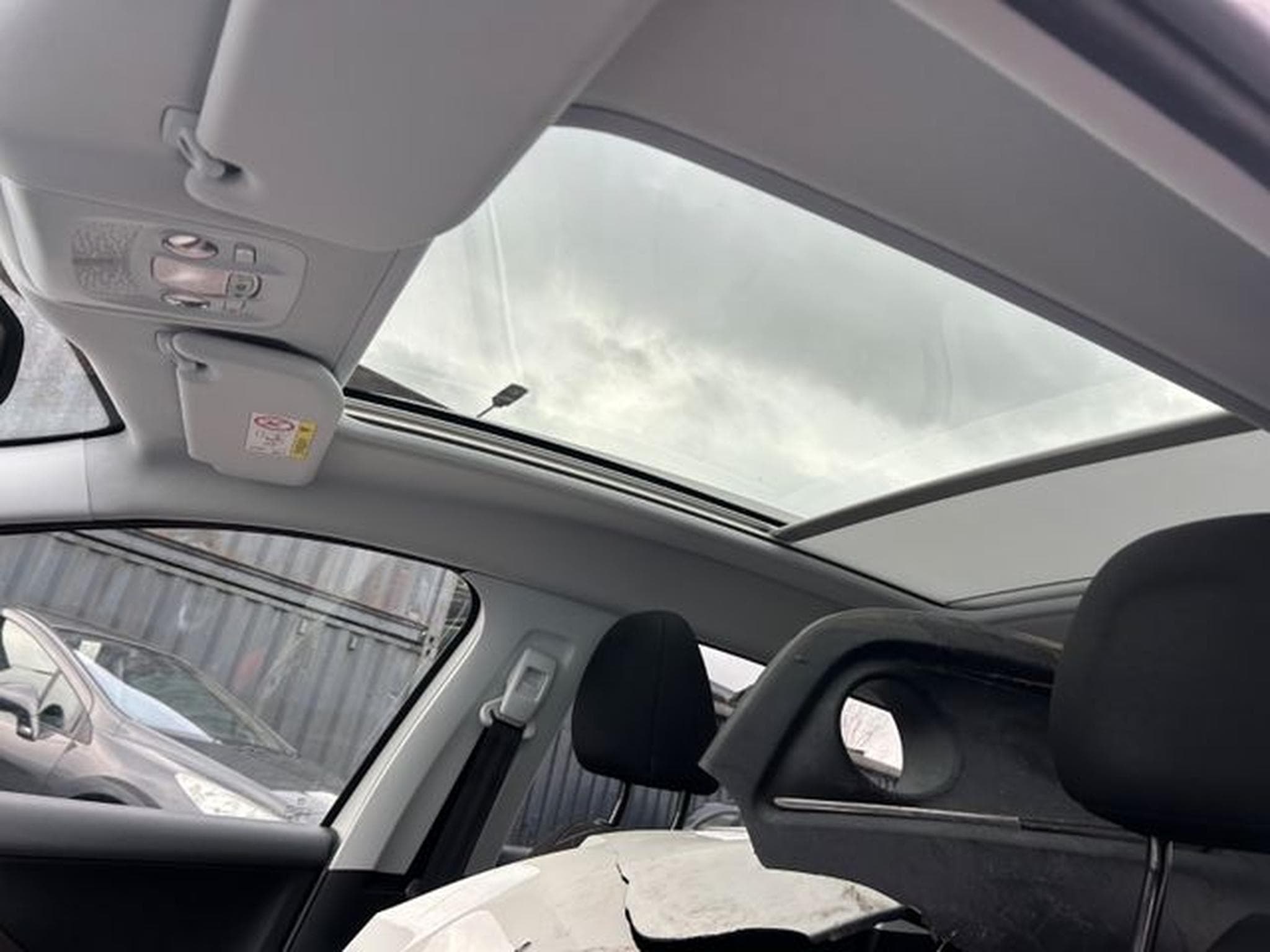 Peugeot 2008 2008 Style *Unfall Frontschaden* (2015) - Photo 8