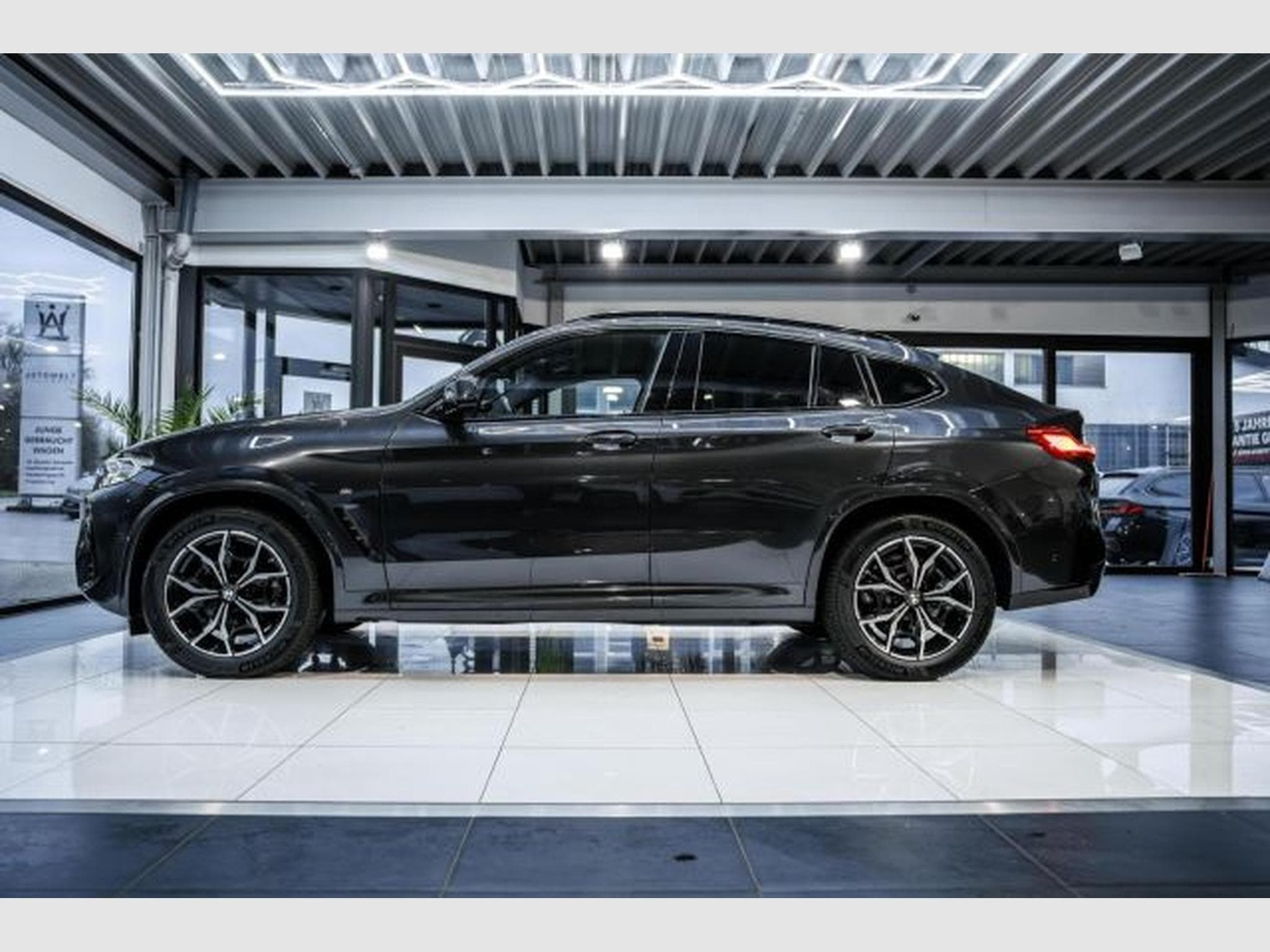 BMW X4 X4 20d xDrive M Sport 8G Laser Live Cockp Assist (2023) - Photo 11