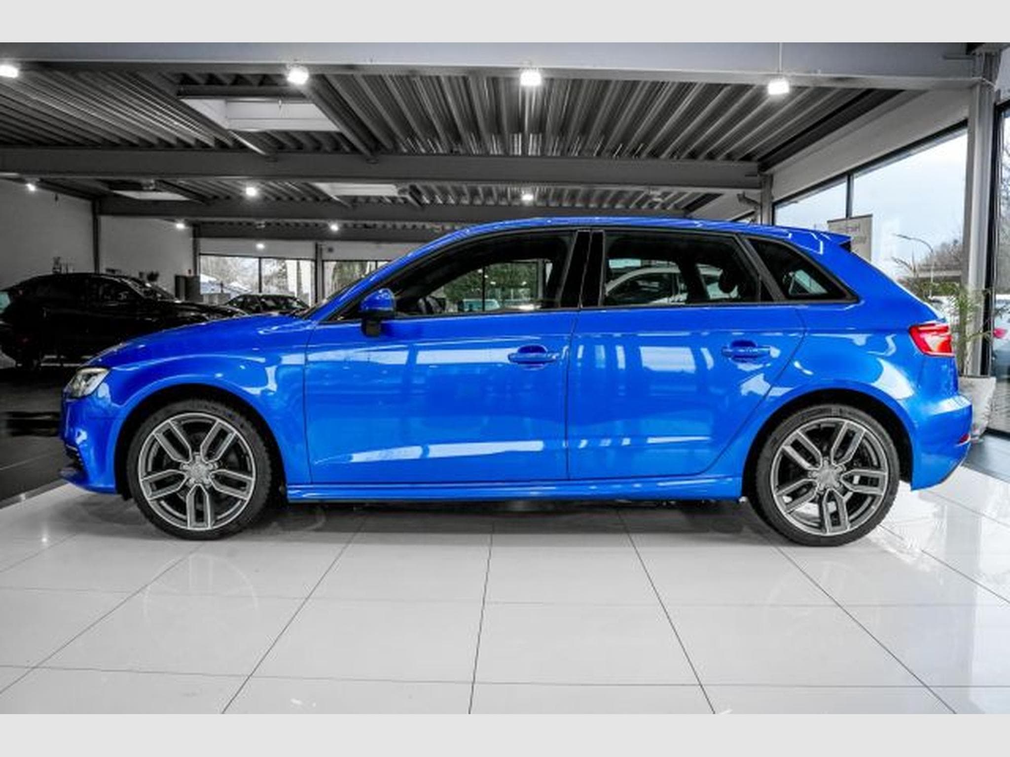 Audi A3 A3 Sportback 40 TFSI-e S-Line NAVI LED SHZ PDC (2020) - Photo 10