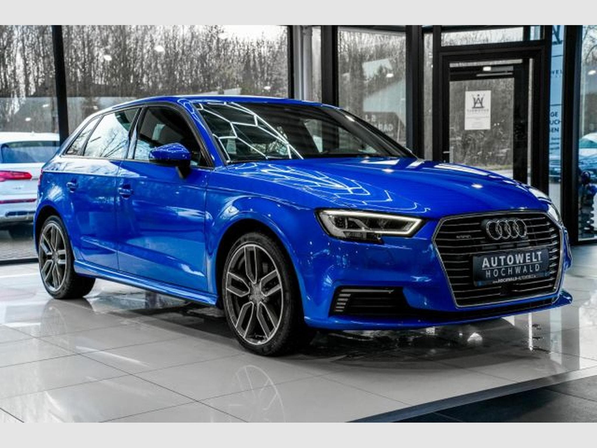 Audi A3 A3 Sportback 40 TFSI-e S-Line NAVI LED SHZ PDC (2020) - Photo 4