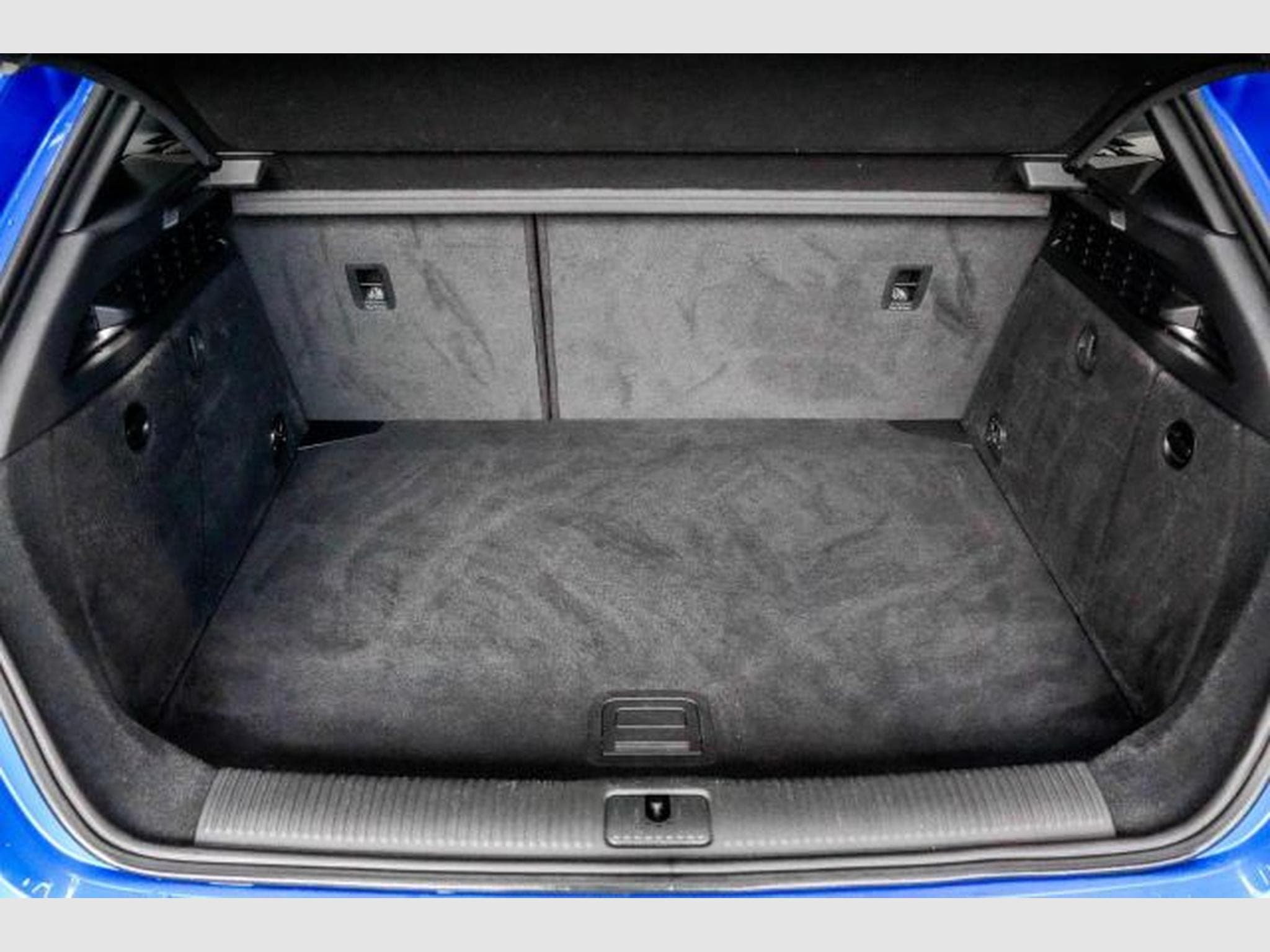 Audi A3 A3 Sportback 40 TFSI-e S-Line NAVI LED SHZ PDC (2020) - Photo 8