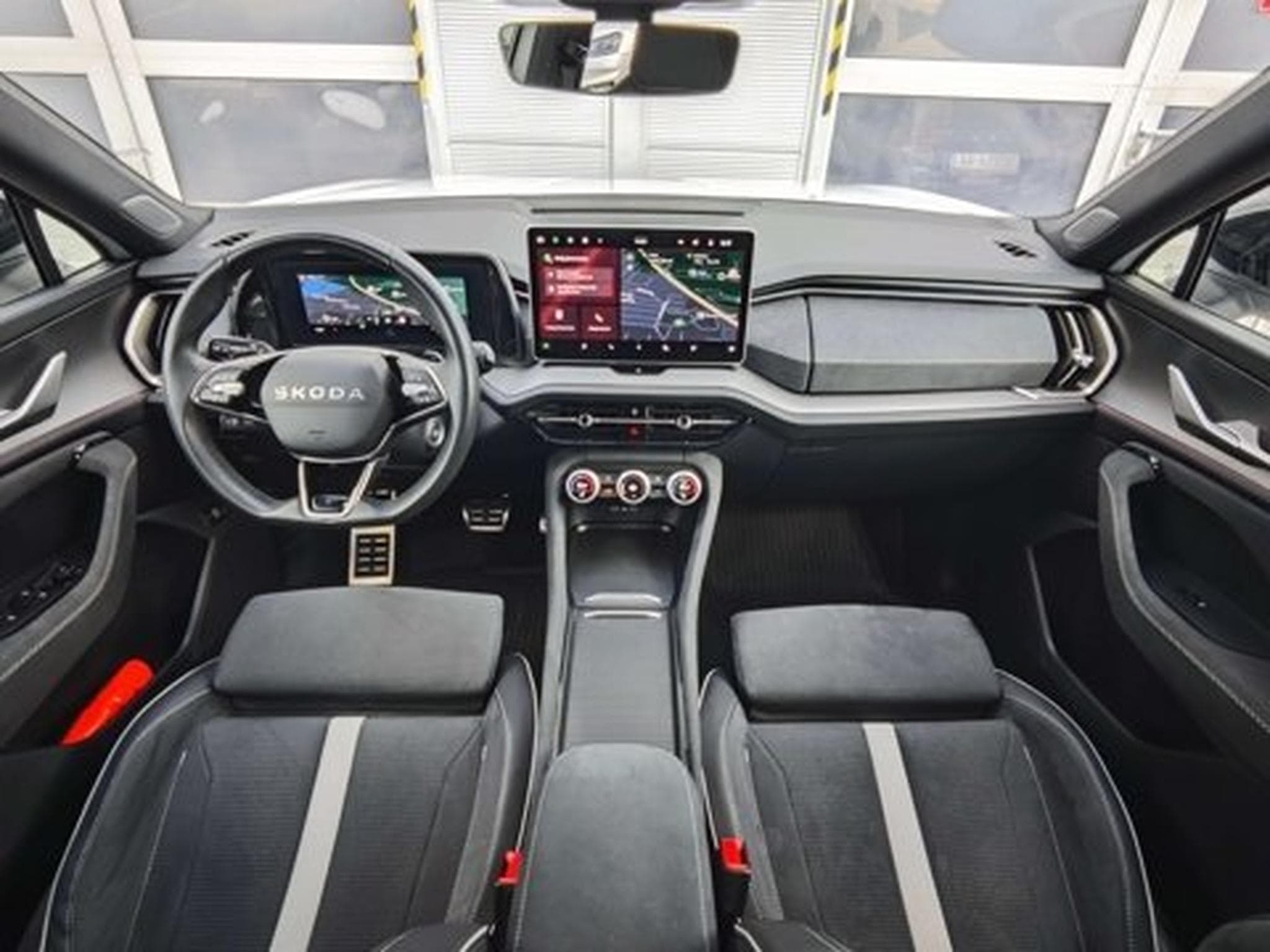 Skoda Kodiaq Sportline 4x4 DSG 2,0 TDI (2025) - Photo 3