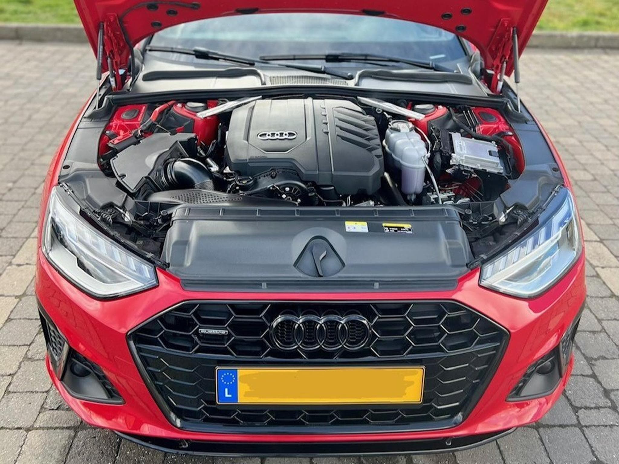 Audi A4 S-line (2021) - Photo 5