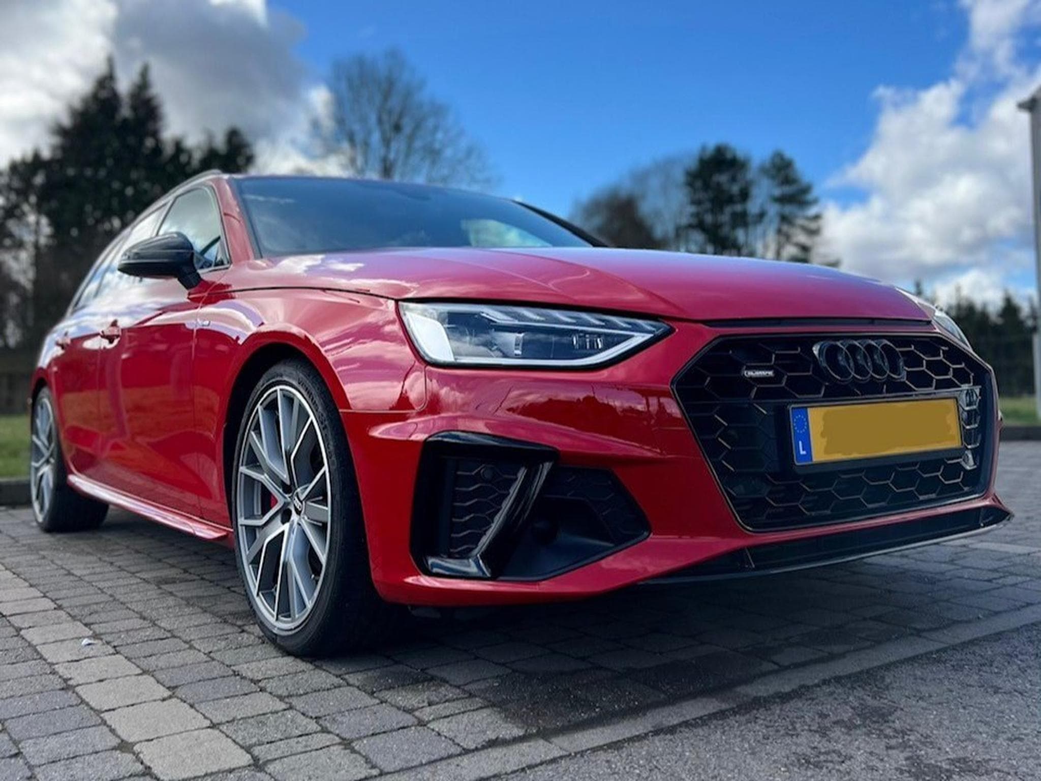 Audi A4 S-line (2021) - Photo 1