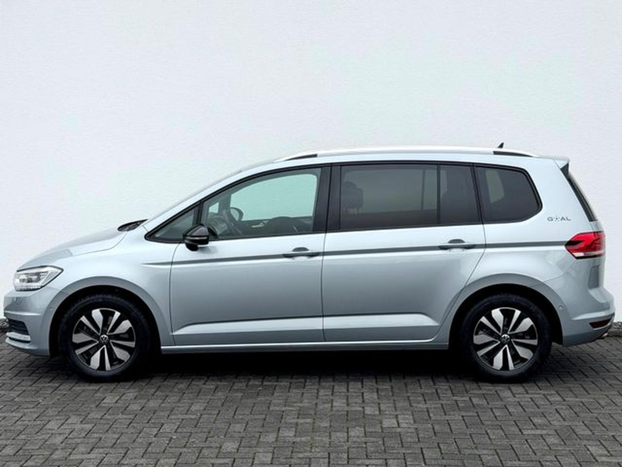 VW Touran Touran 2.0 TDI DSG /7.SITZER/LED/ACC/AHK/ (2025) - Foto 8