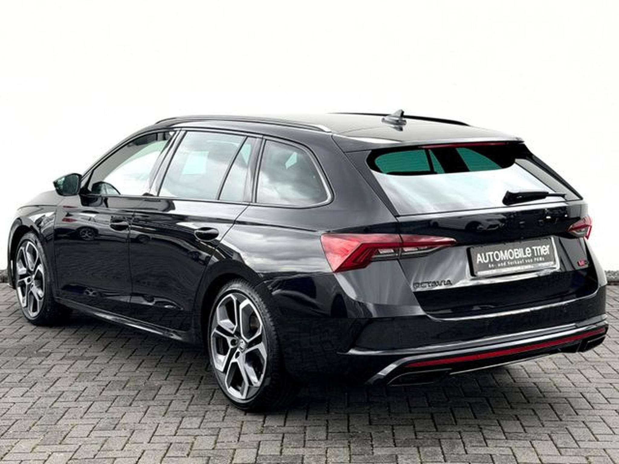 Skoda Octavia Octavia Combi RS 2.0 TDI DSG /LED/ACC/CAM/HUD/ (2022) - Photo 7