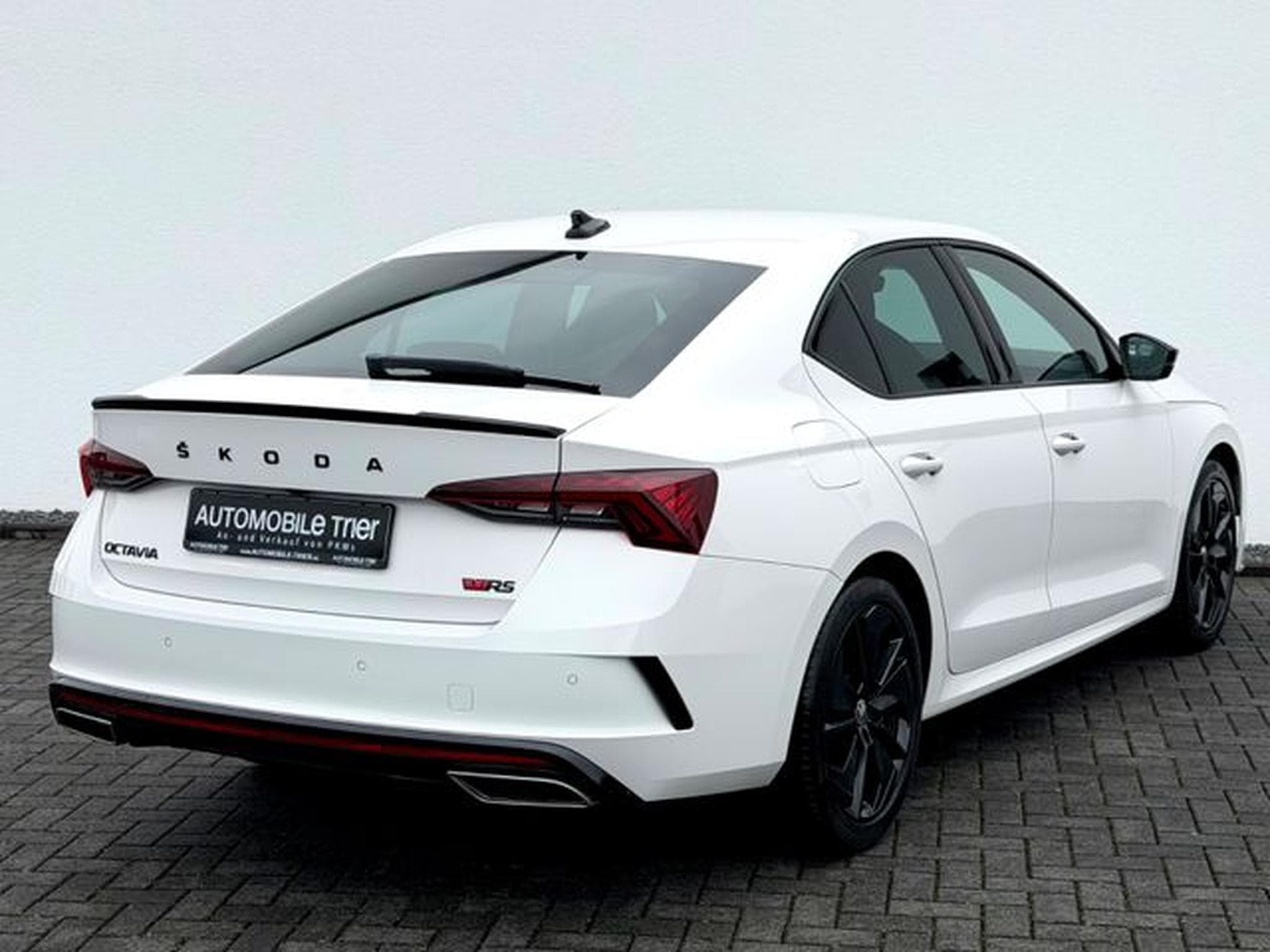 Skoda Octavia Octavia 2.0 TDI DSG RS /NAVI/LED/ACC/1.HAND/ (2022) - Photo 5