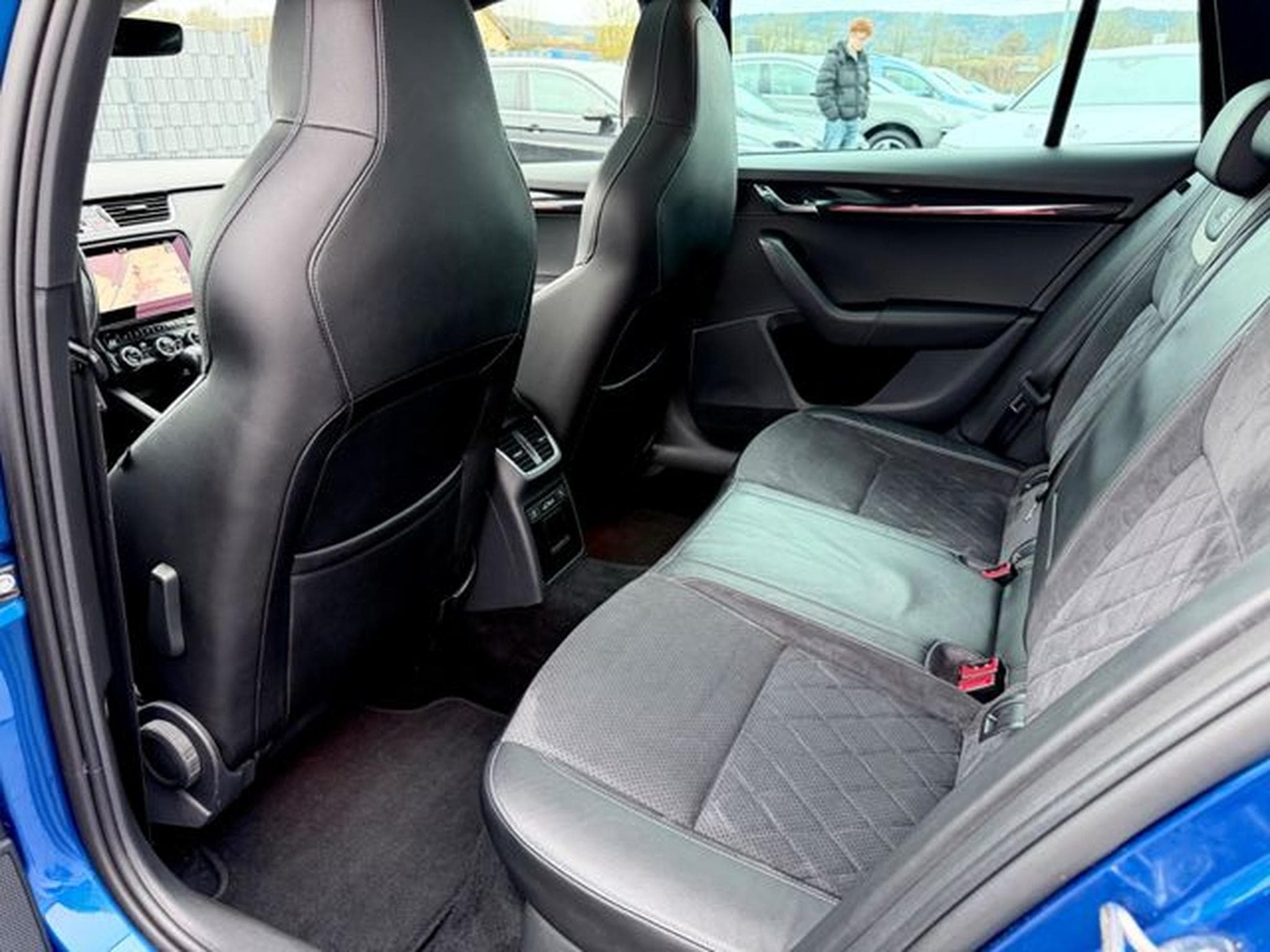 Skoda Octavia Octavia Combi RS 2.0 TDI DSG /LED/ACC/CAM/AHK/ (2019) - Photo 14