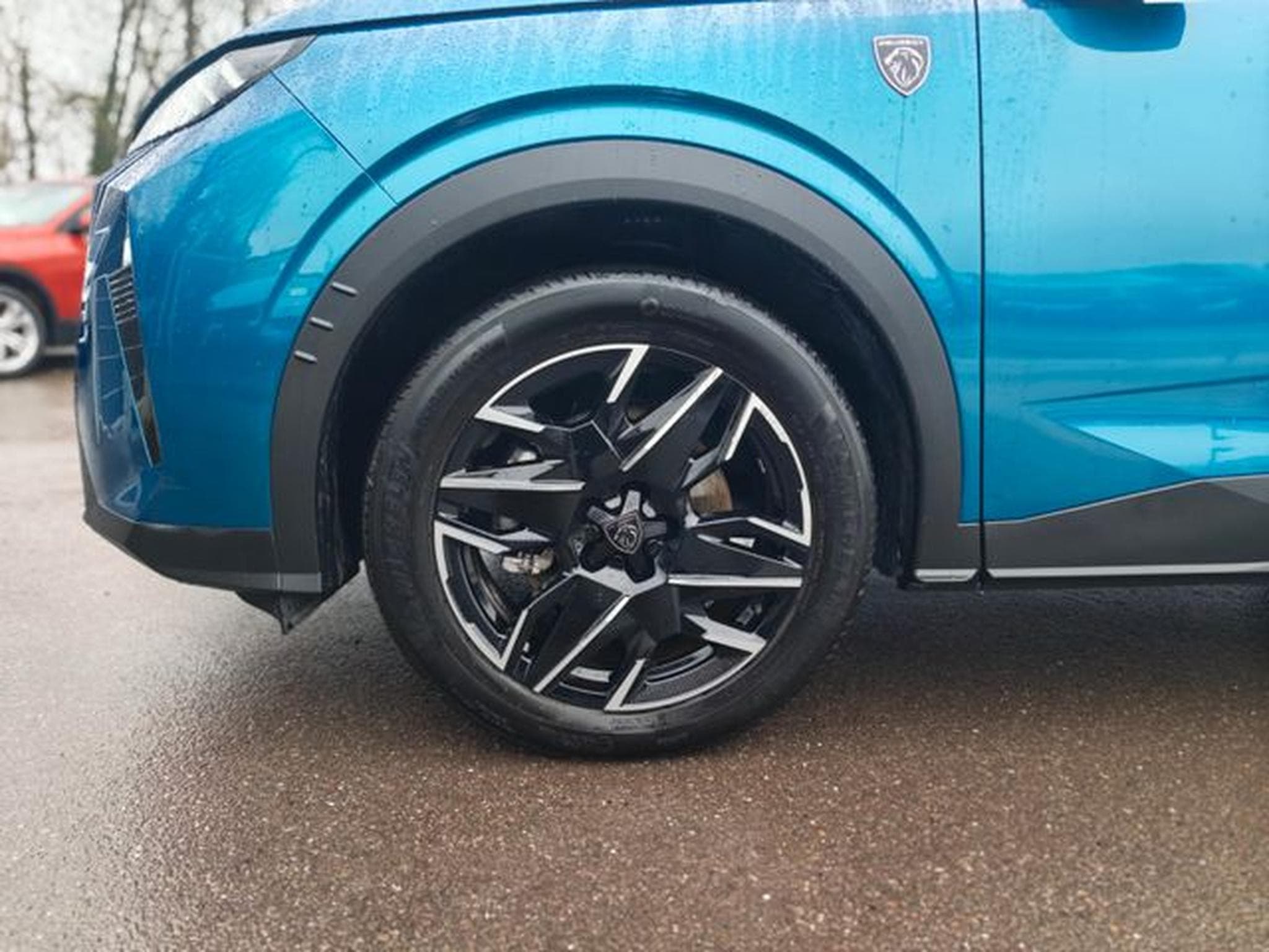 Peugeot 5008 5008 HYBRID 136 GT*AUT*7 SITZE*VOLL-LED*ASSIST* (2025) - Foto 11