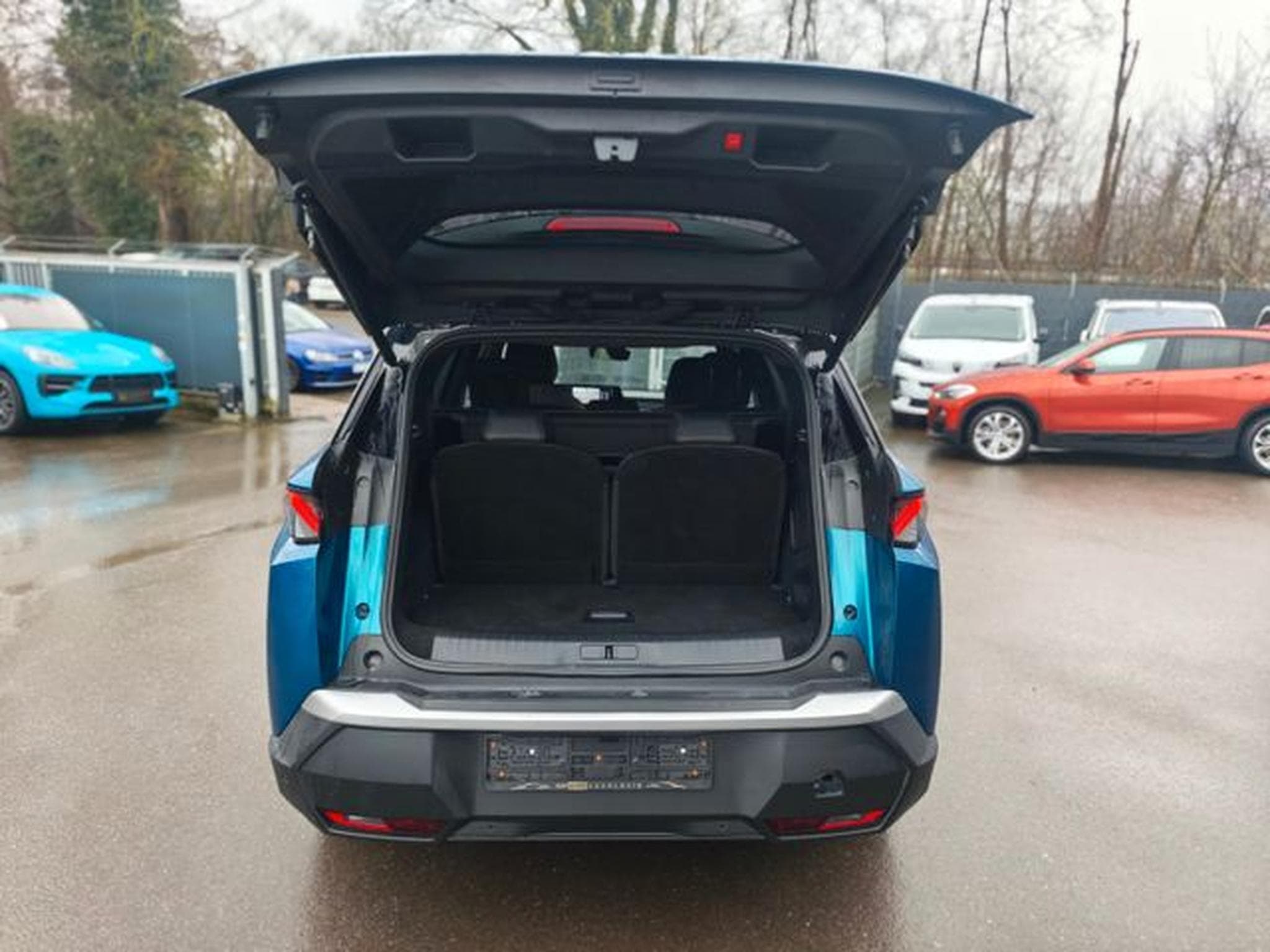 Peugeot 5008 5008 HYBRID 136 GT*AUT*7 SITZE*VOLL-LED*ASSIST* (2025) - Foto 9