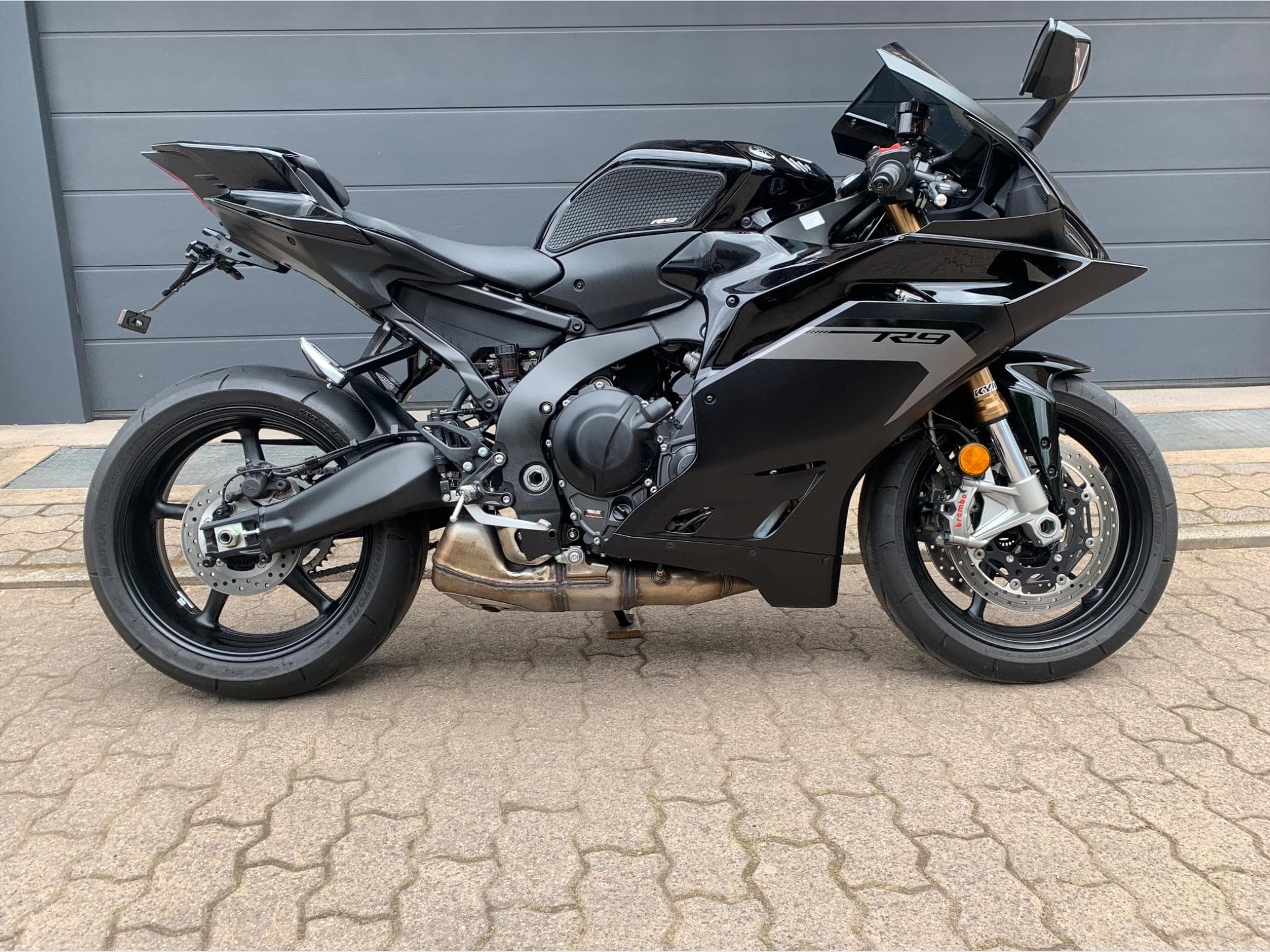 Yamaha YZF R9 (2025) - Photo 2
