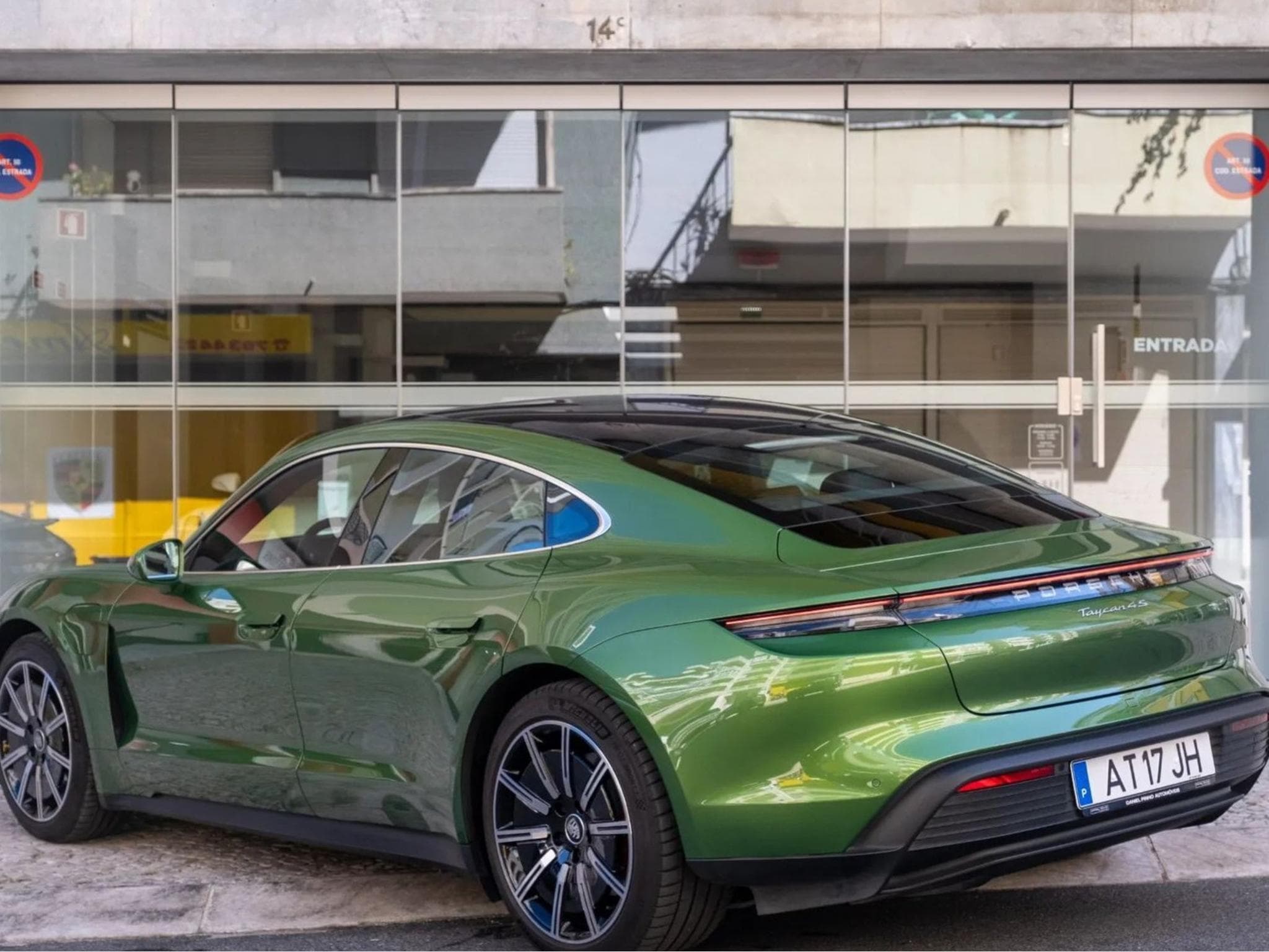 Porsche Taycan 4S Bateria Performance Plus (2022) - Photo 2