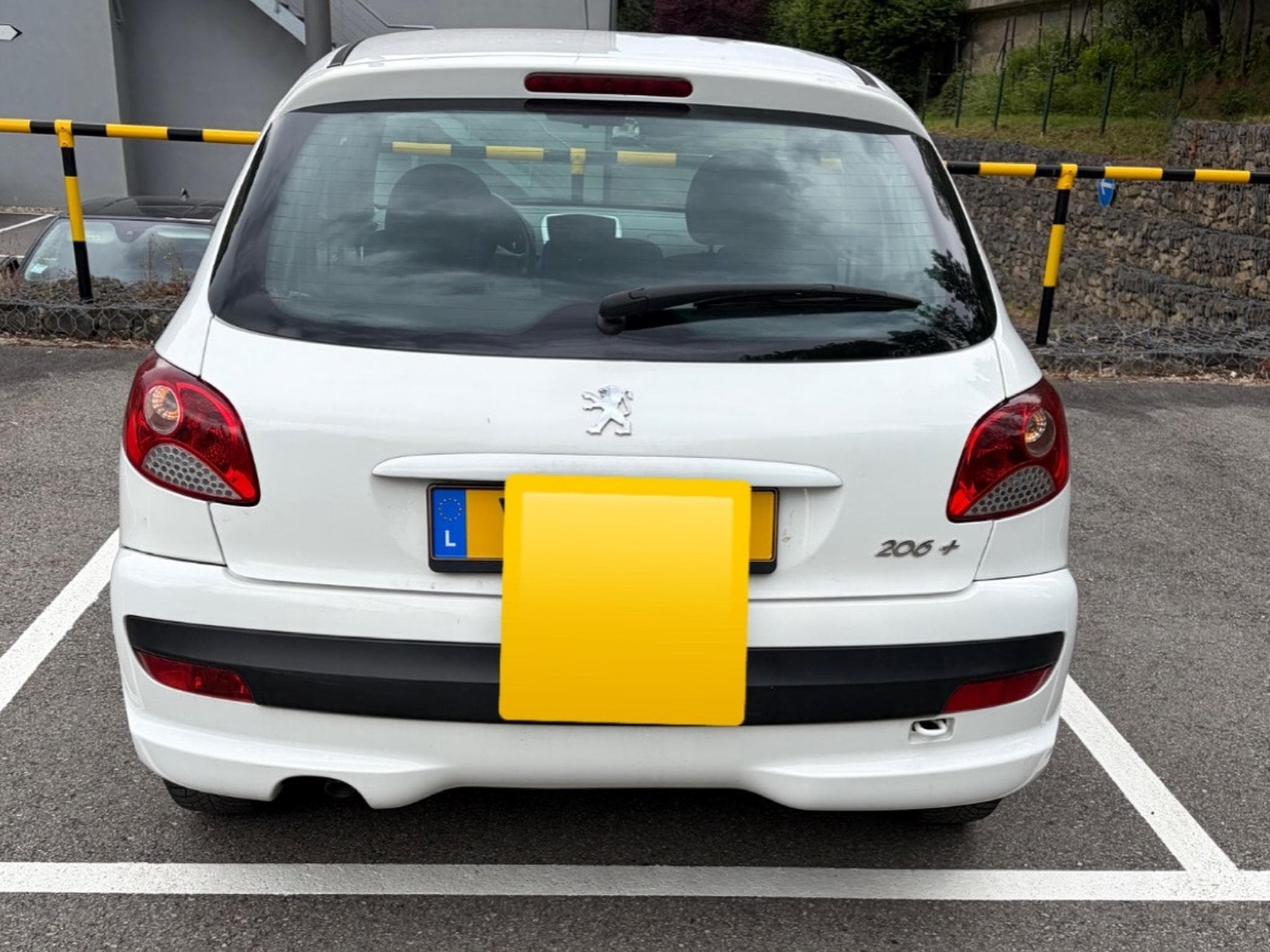 Peugeot 206+ Sportium (2012) - Photo 1