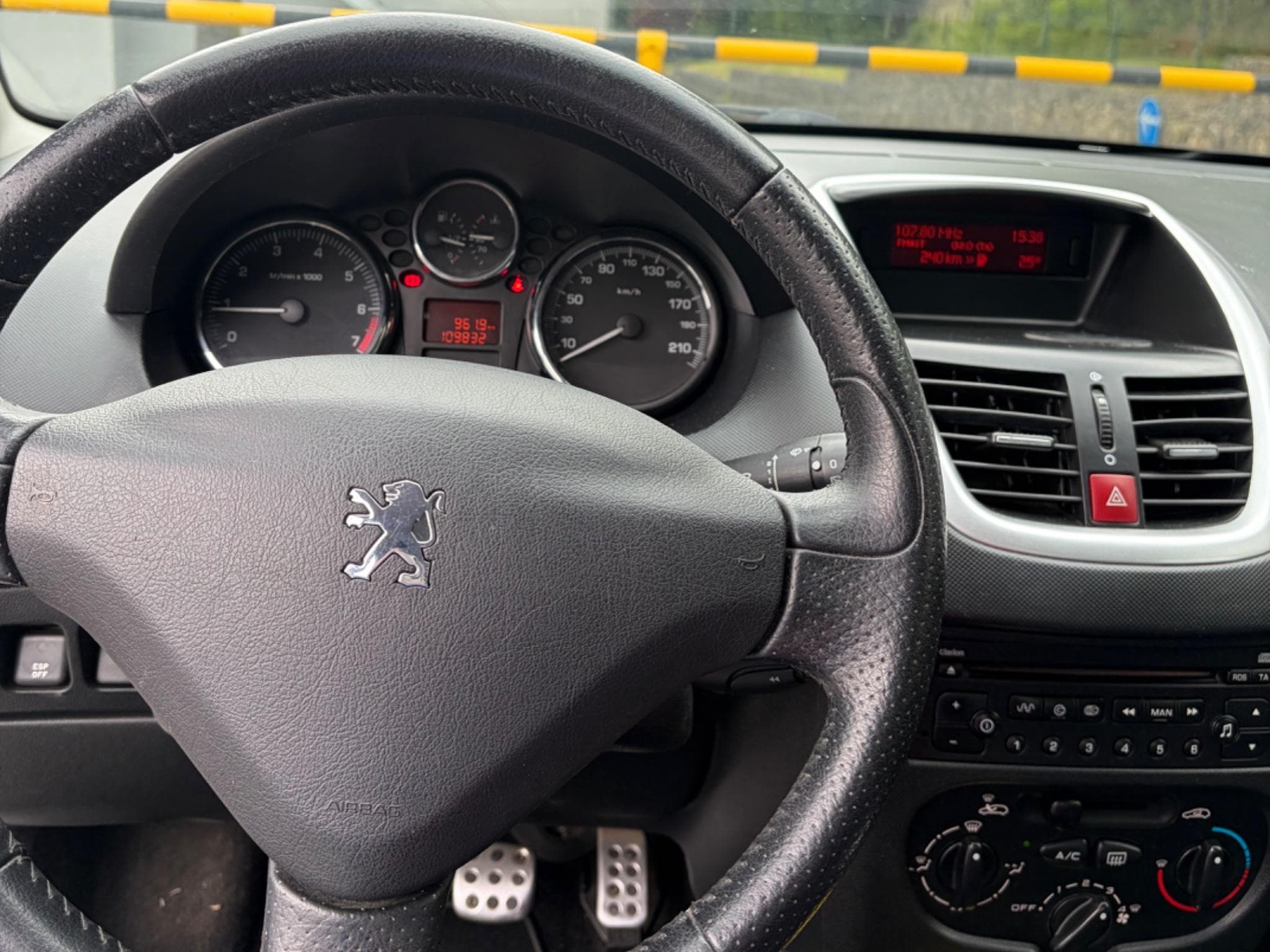 Peugeot 206+ Sportium (2012) - Photo 6