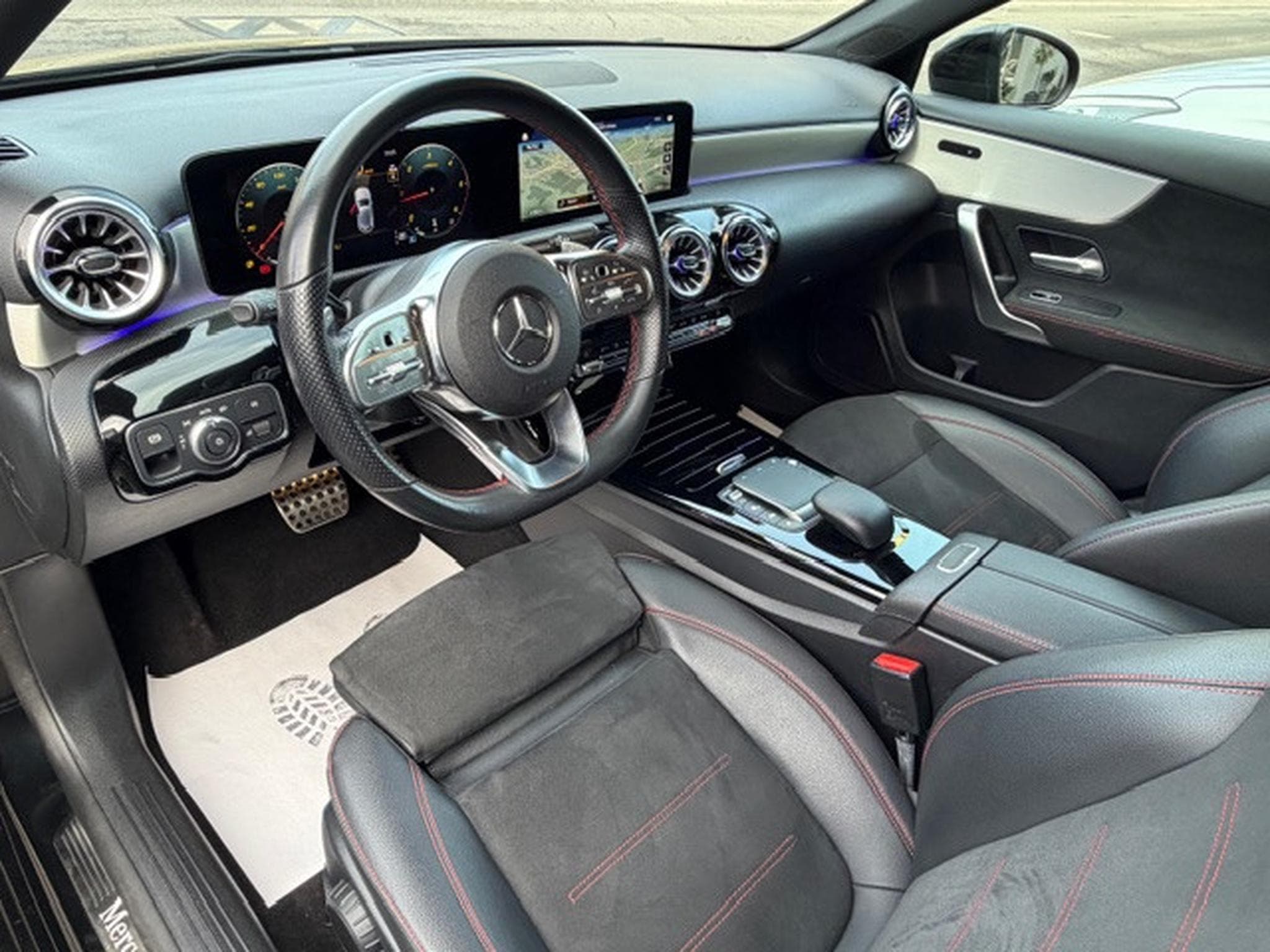 Mercedes A 220 d 190 8G 4Matic AMG Line Sport (2022) - Photo 3