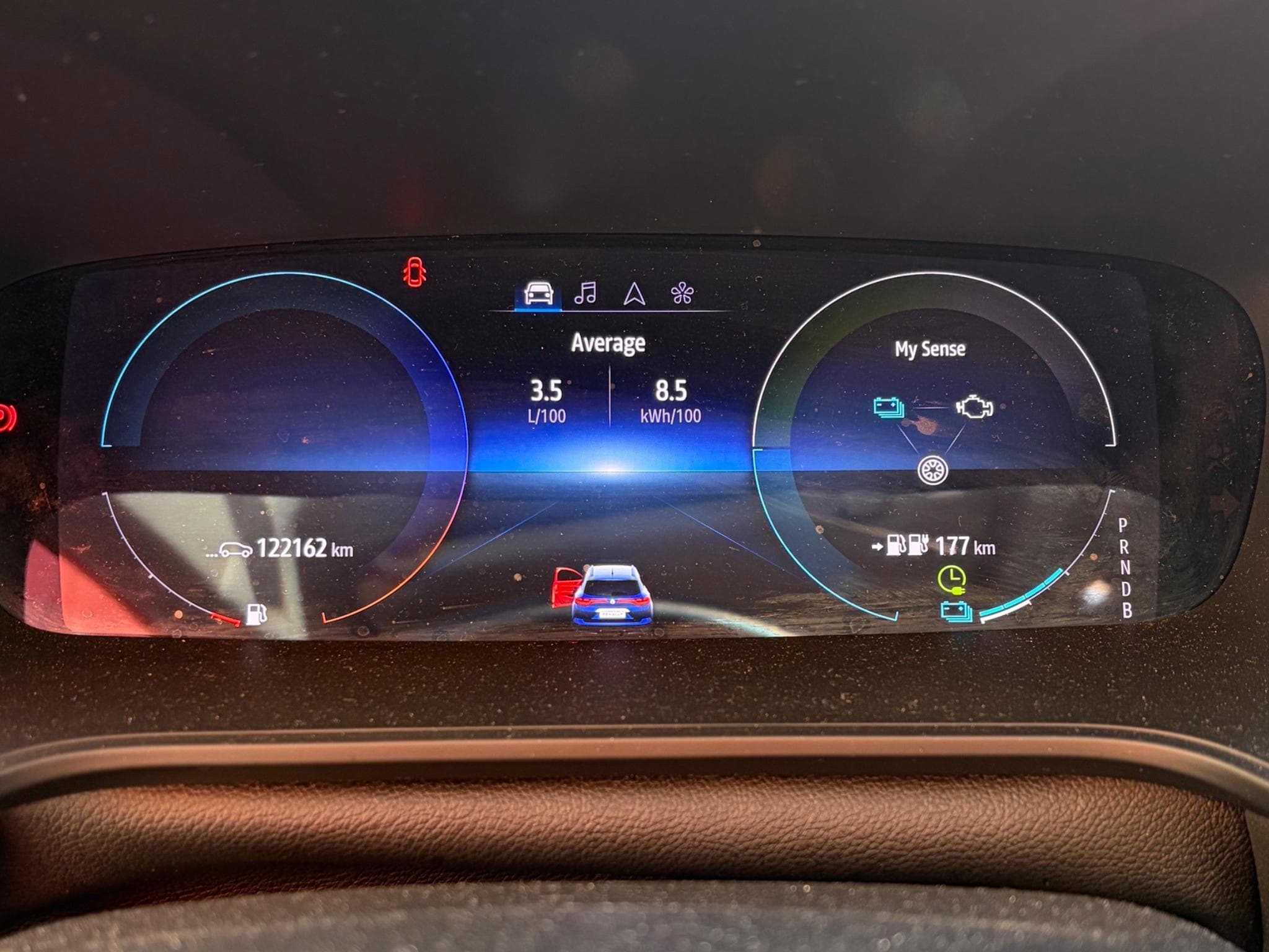 Renault Megane Grandtour Hybride (2021) - Photo 8