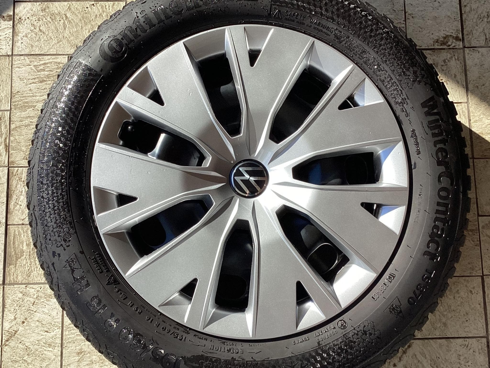 Jantes acier + Pneus – 16" - Photo 1