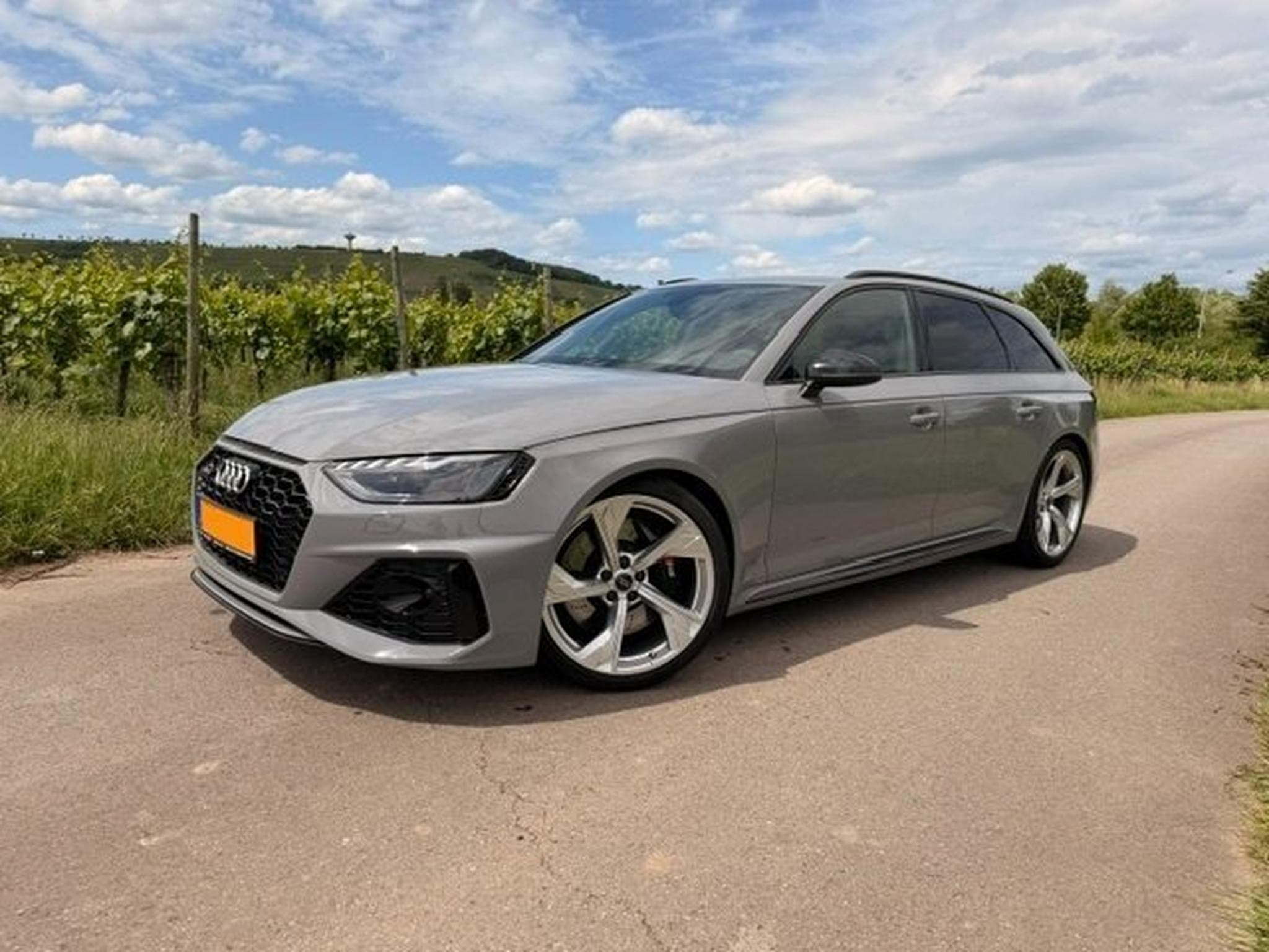 Audi RS4 (2022) - Foto 1