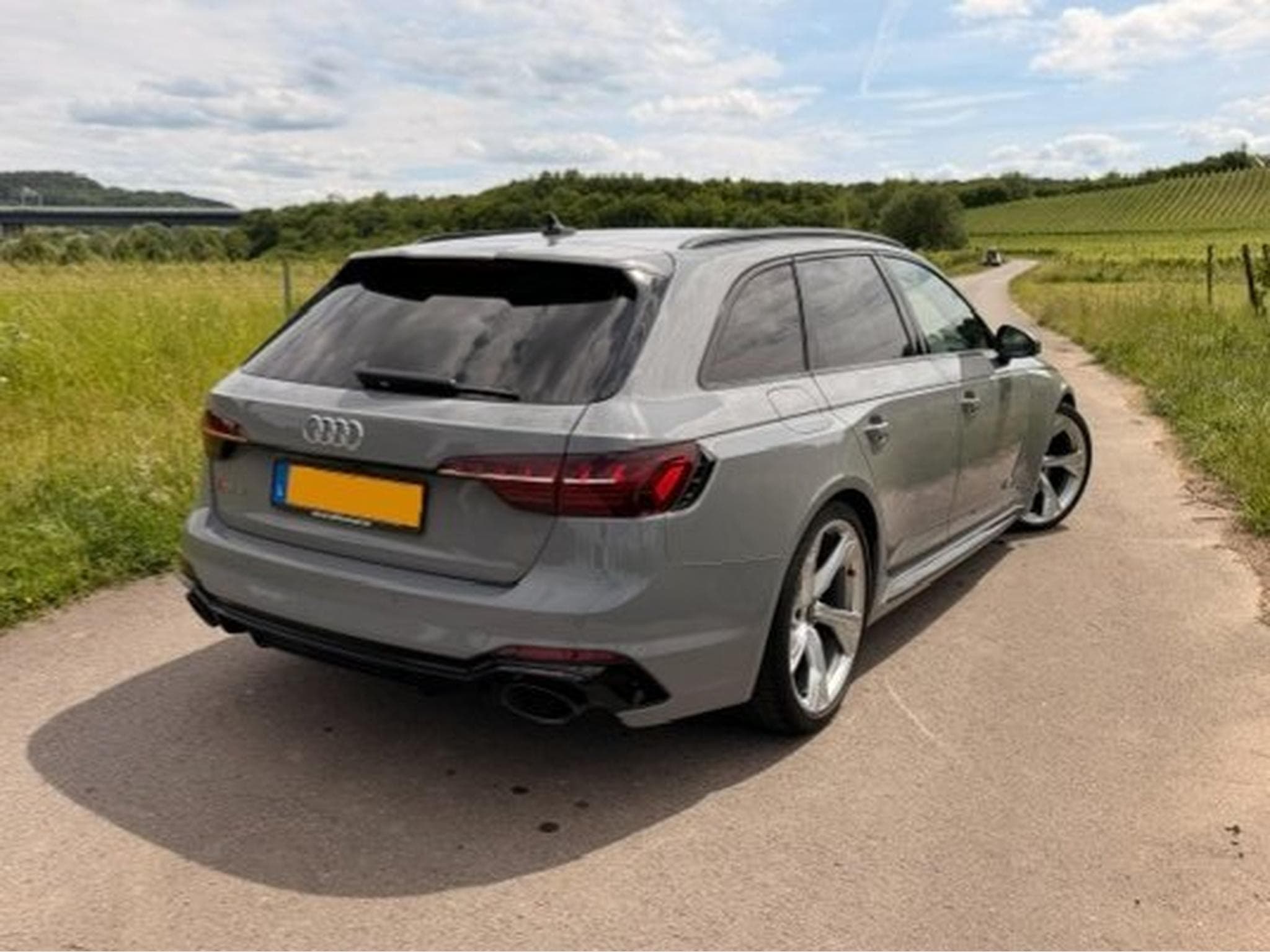 Audi RS4 (2022) - Foto 2