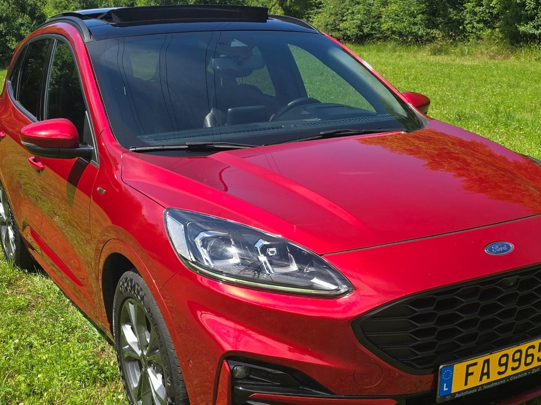 Ford Kuga ST-LINE (2022) - Photo 2