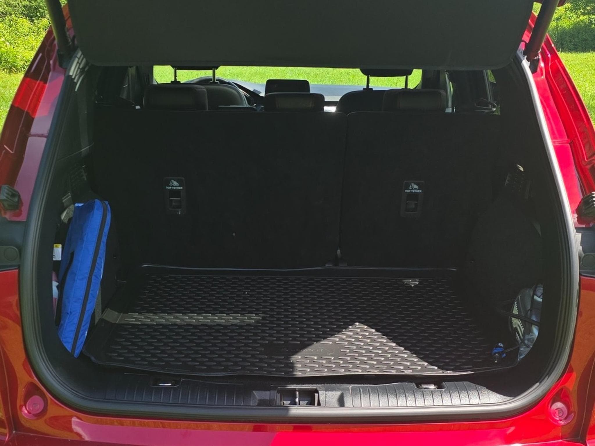 Ford Kuga ST-LINE (2022) - Photo 11