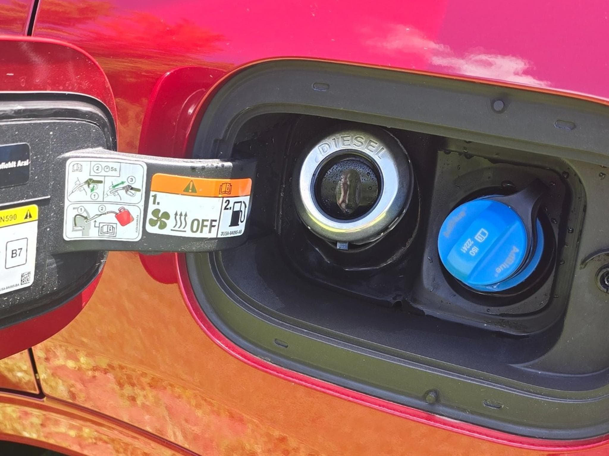 Ford Kuga ST-LINE (2022) - Photo 15