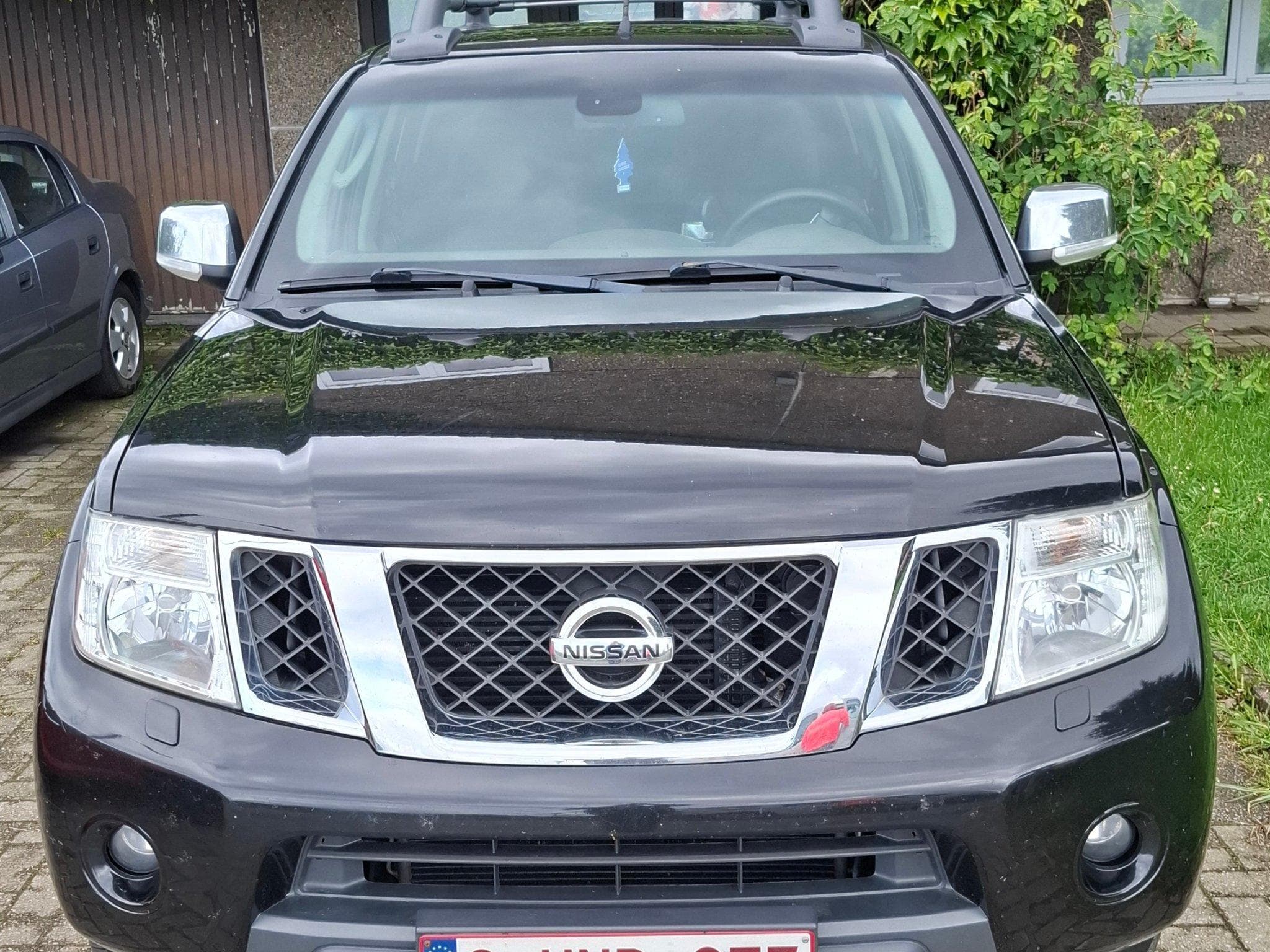 Nissan Navara (2011) - Photo 1