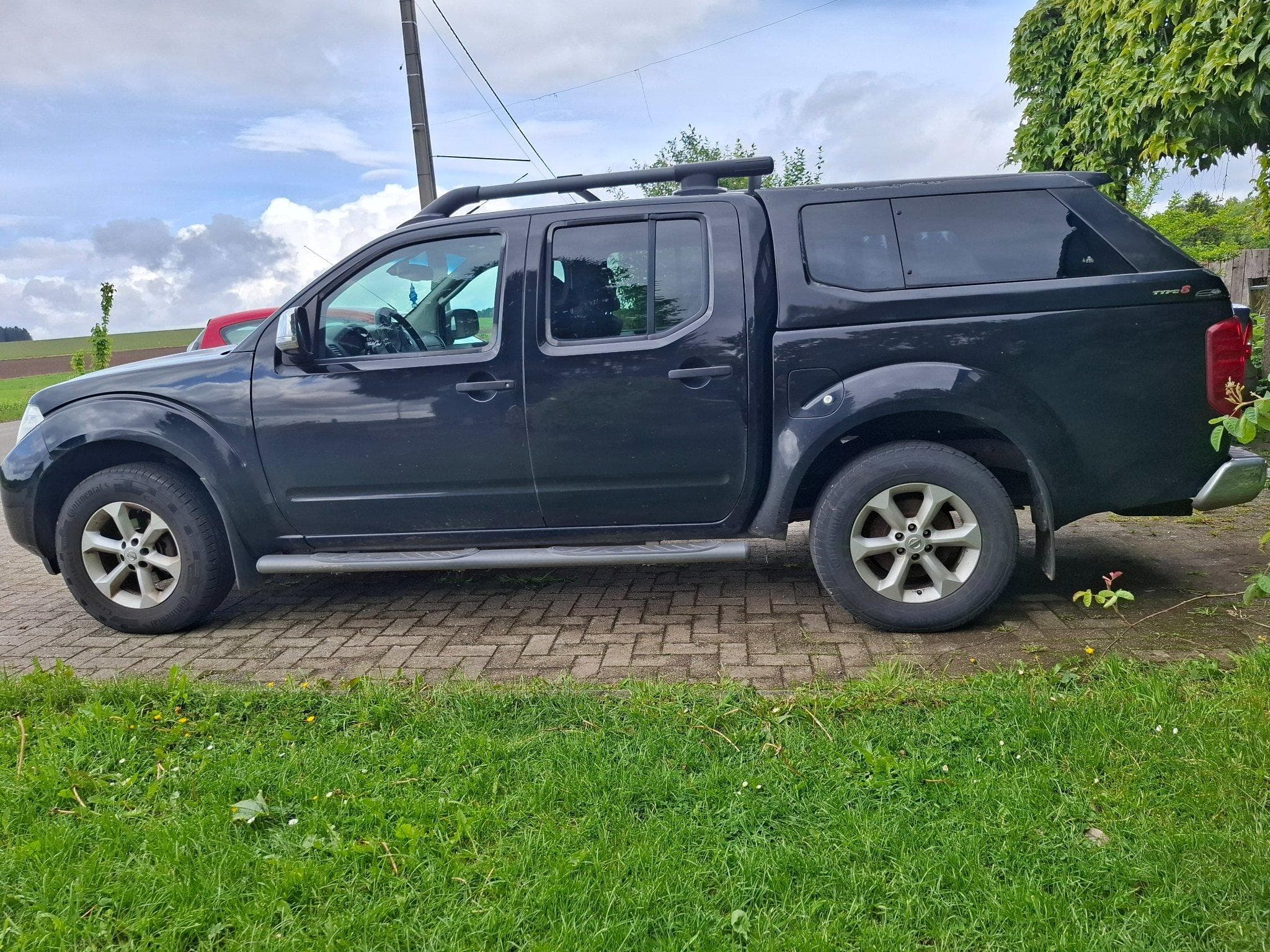 Nissan Navara (2011) - Photo 2