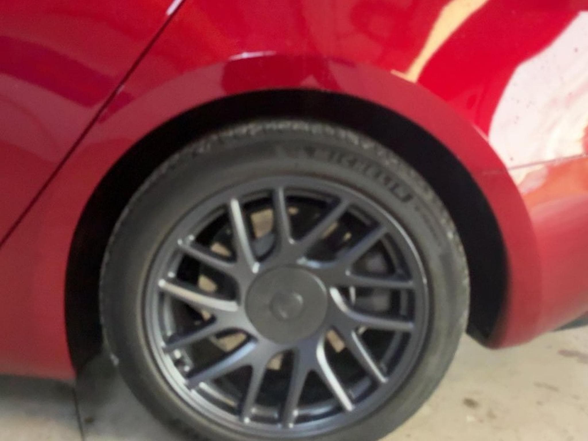 Tesla Model 3 Standard Range (2024) - Foto 2