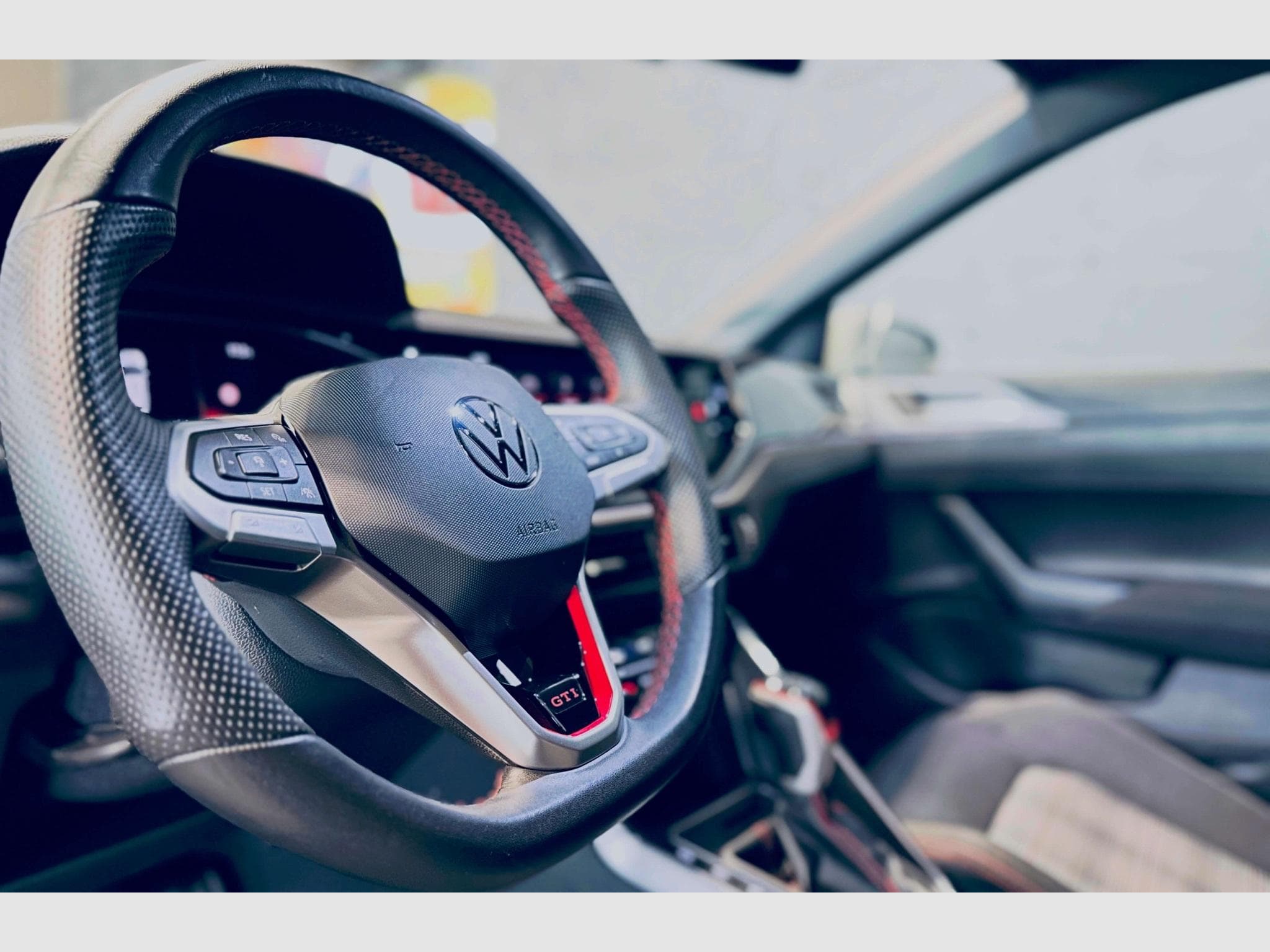 VW Polo POLO GTI TSI DSG (2024) - Photo 9