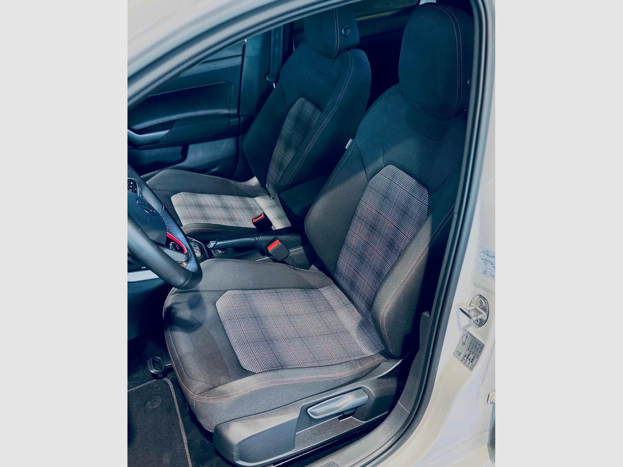 VW Polo POLO GTI TSI DSG (2024) - Photo 7