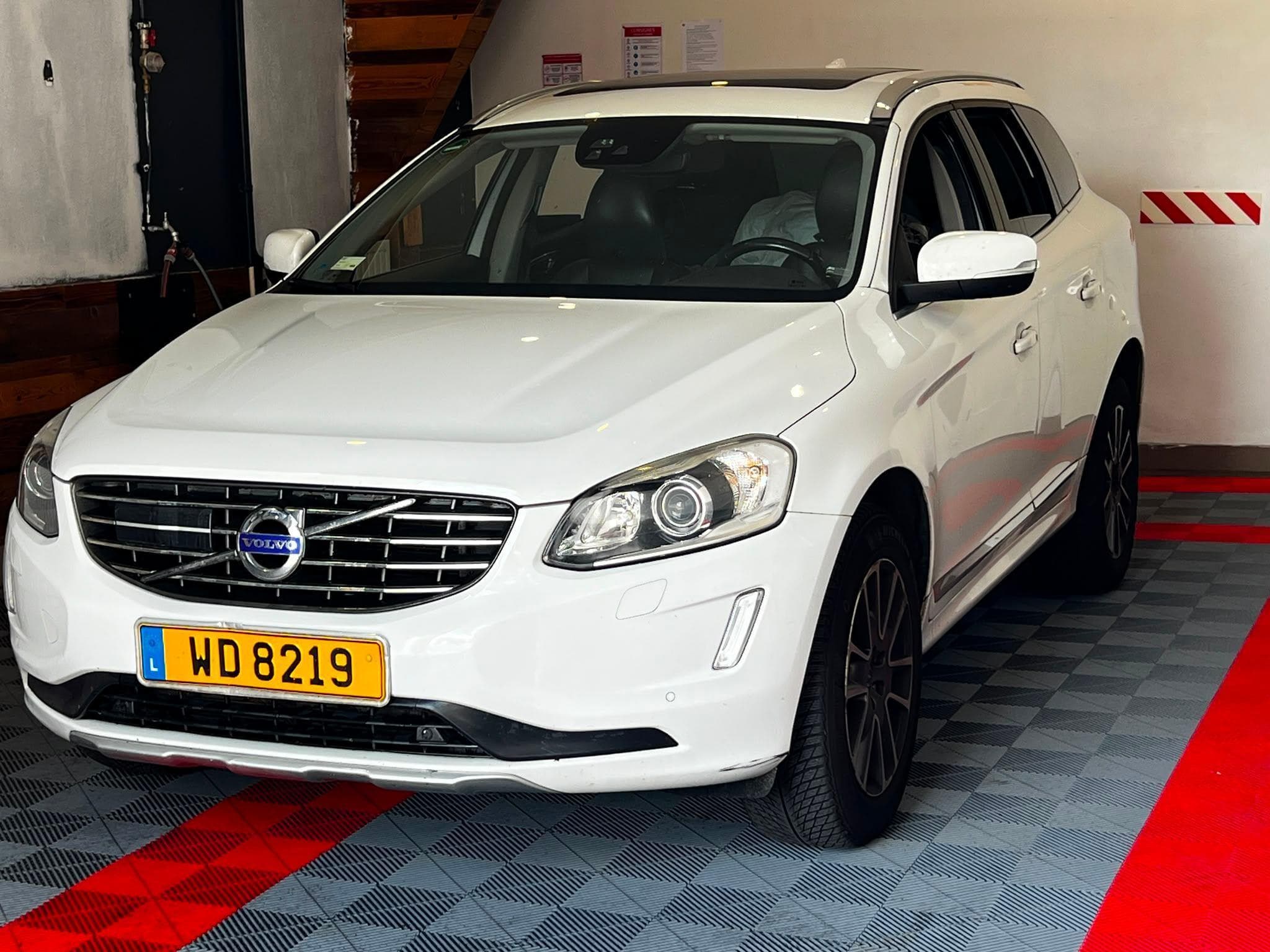 Volvo XC60 2.0 133KW (2014) - Photo 2