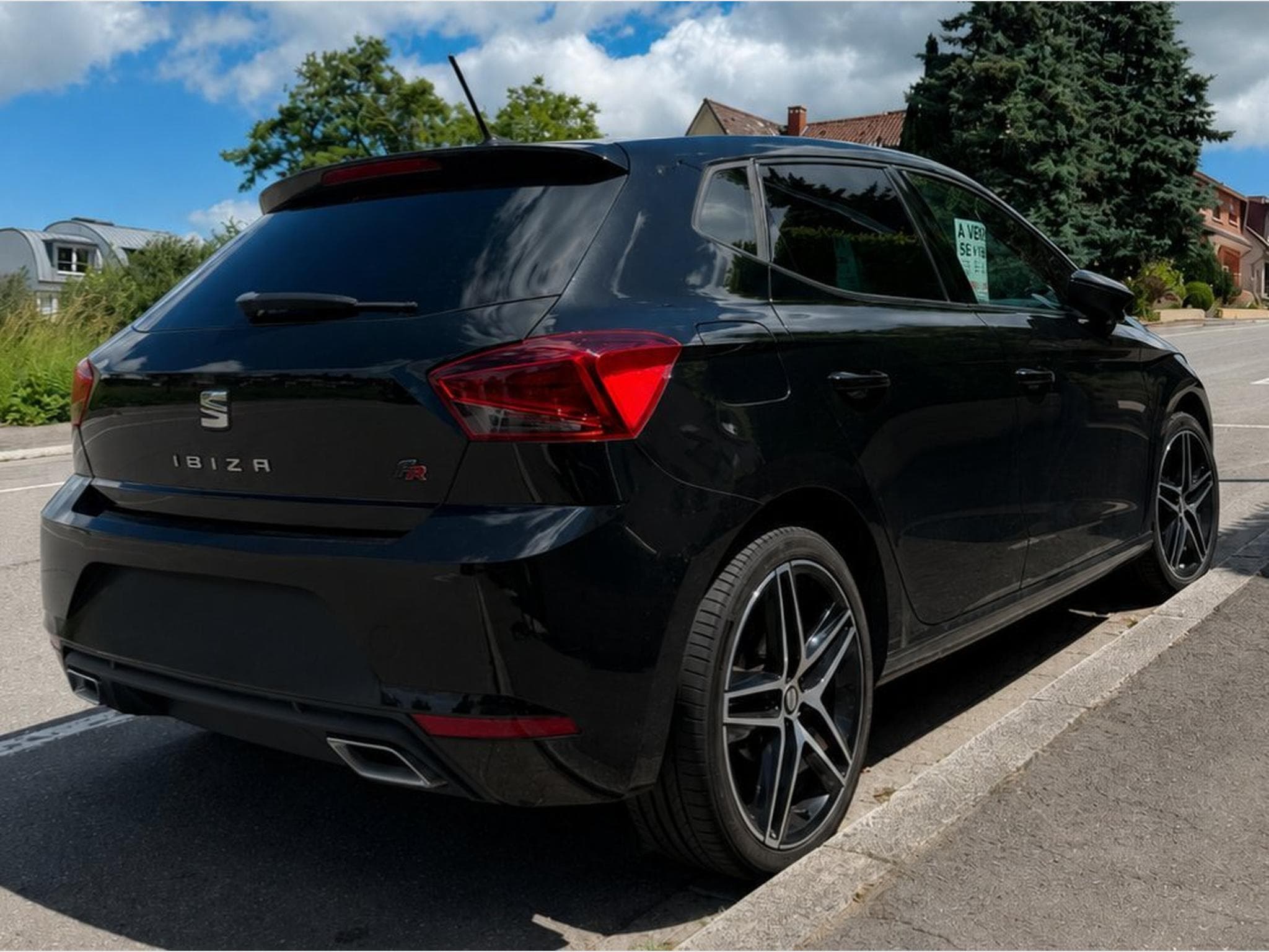 Seat Ibiza FR (2019) - Photo 2