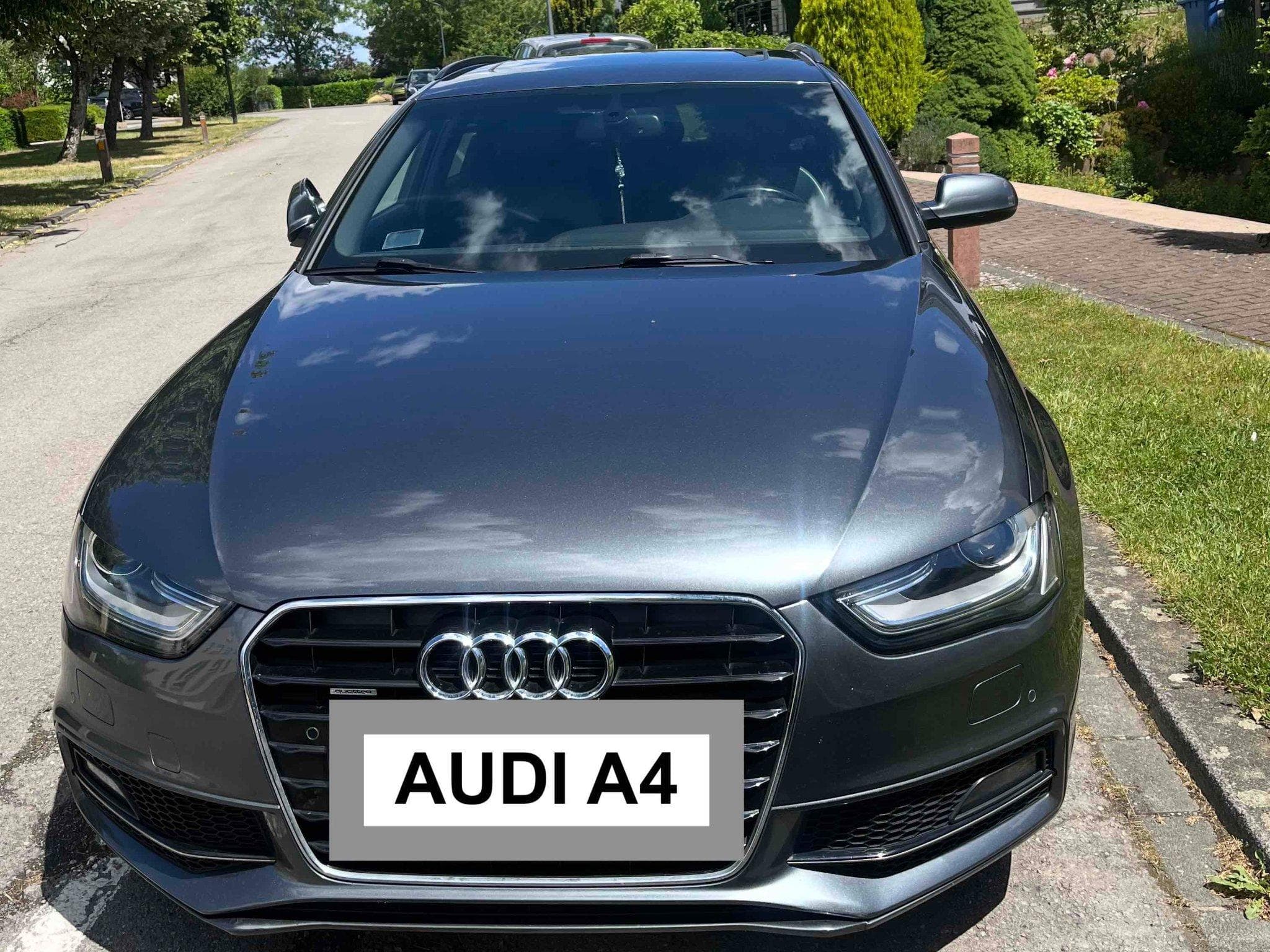 Audi A4 Quattro S-Line (2014) - Photo 1