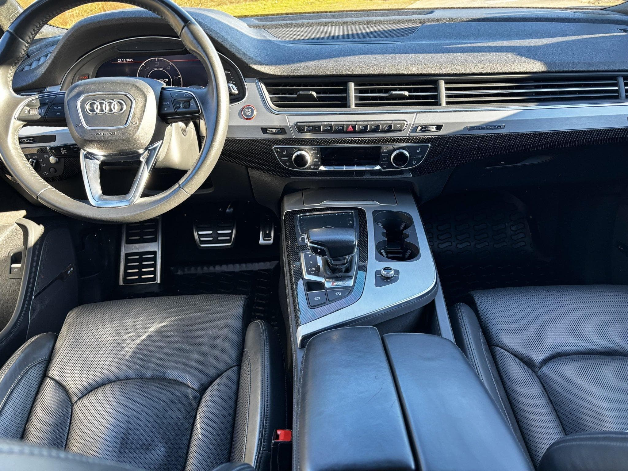 Audi SQ7 (2018) - Photo 13