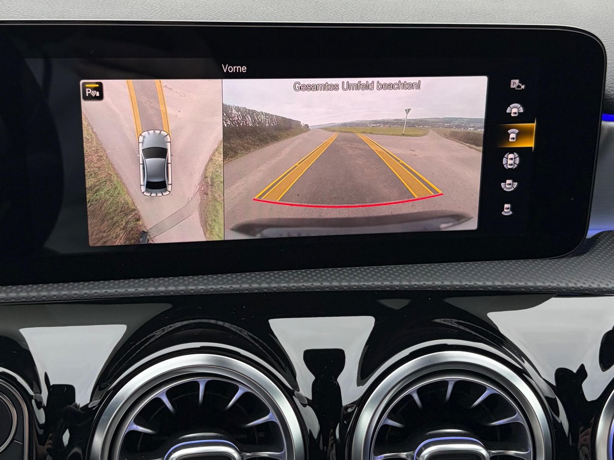 Mercedes A 220 amg Line (2020) - Photo 4