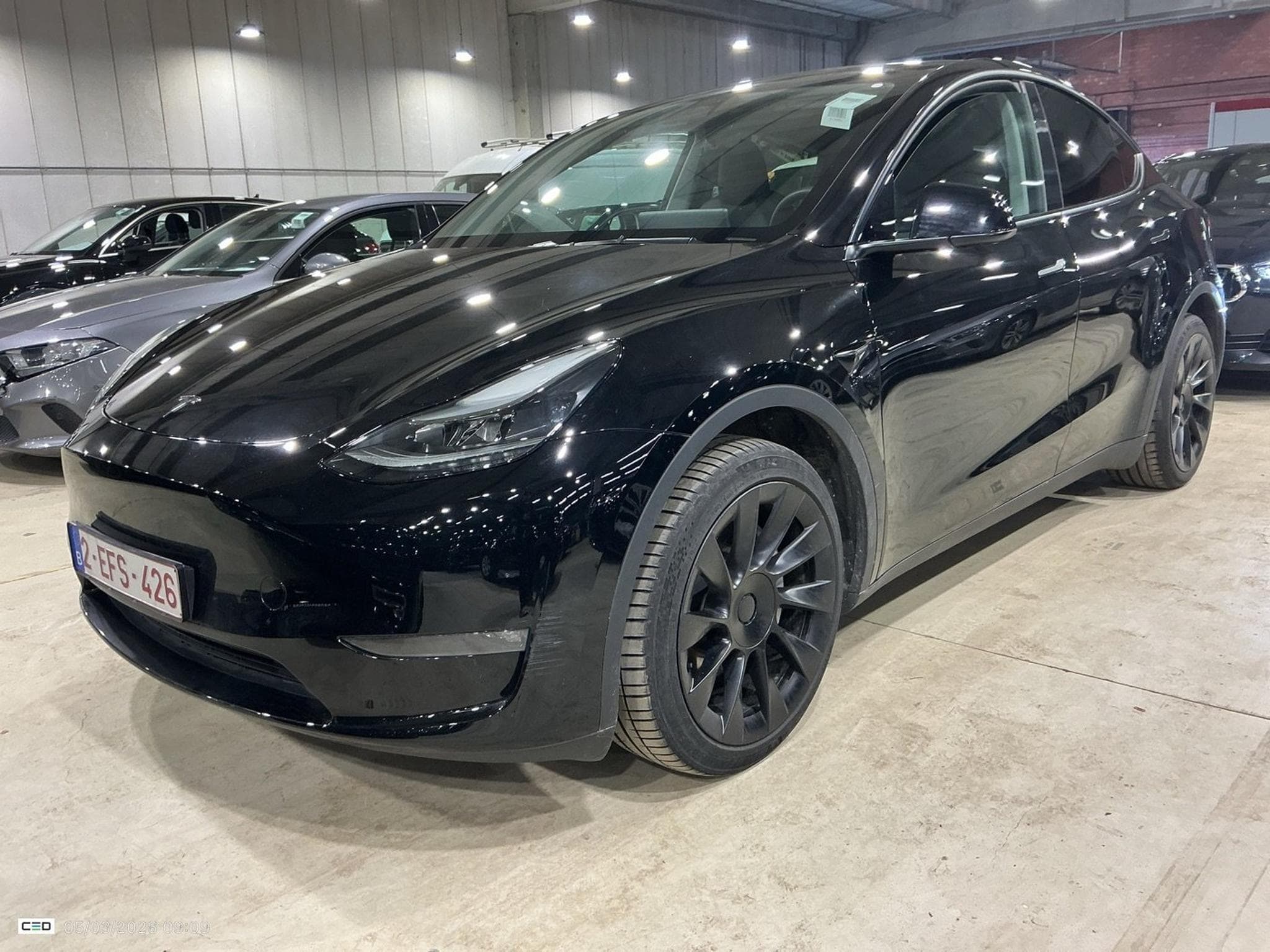 Tesla Model Y Long Range (2023) - Photo 1