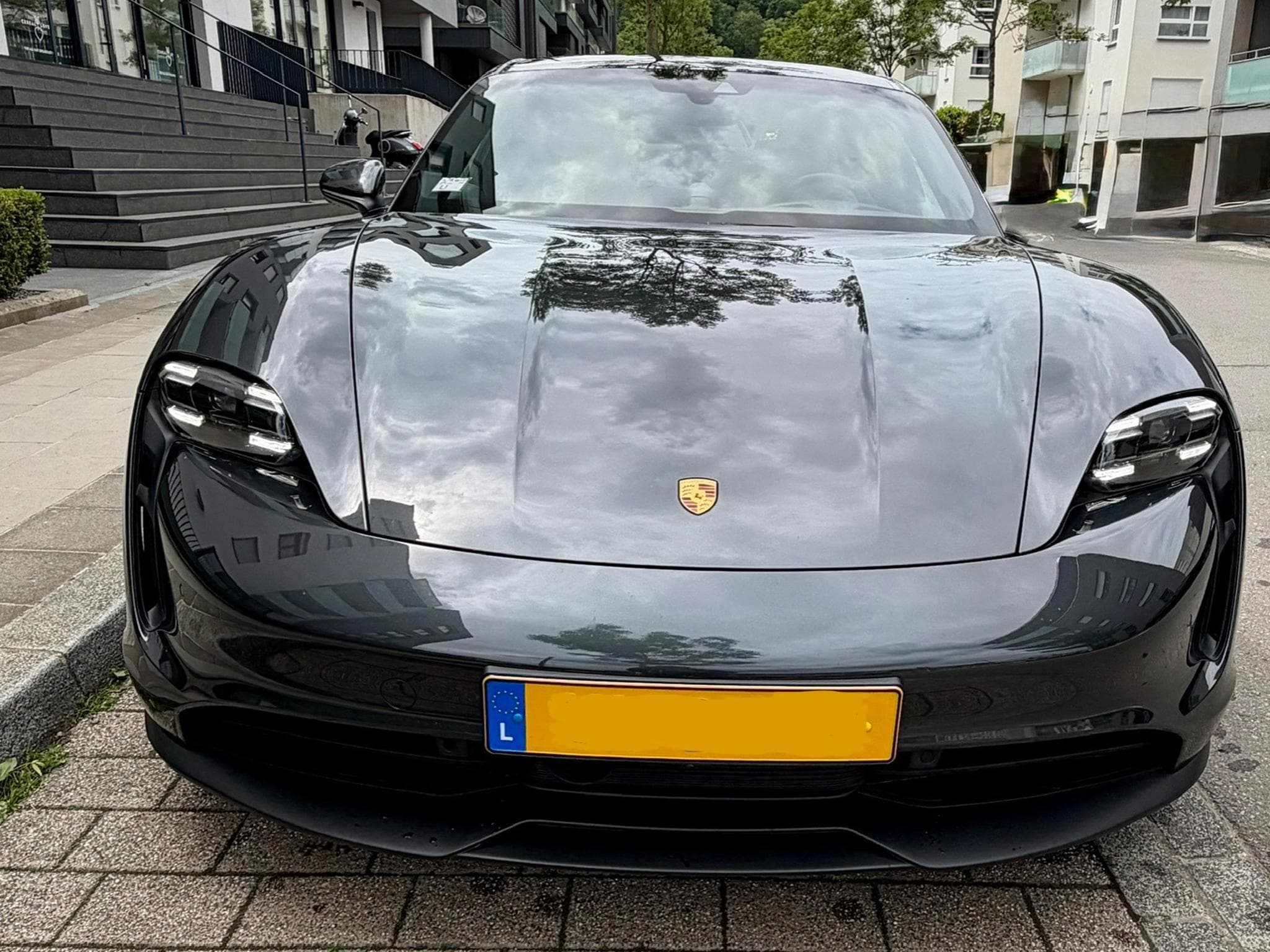 Porsche Taycan (2023) - Foto 1