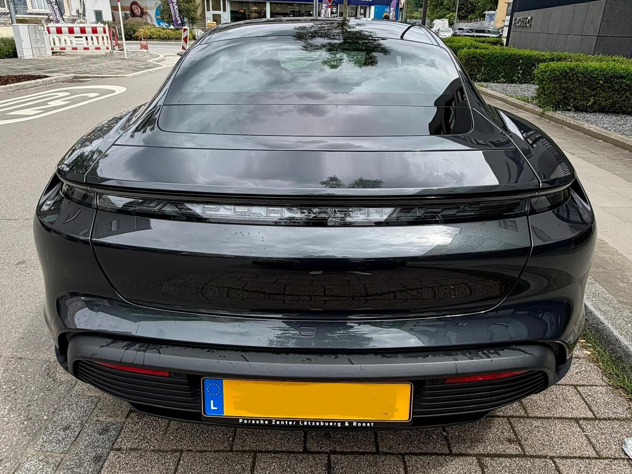 Porsche Taycan (2023) - Foto 2