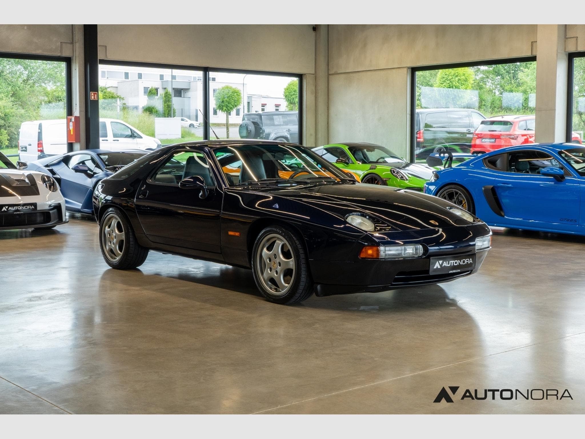 Porsche 928 GTS (1992) - Photo 3